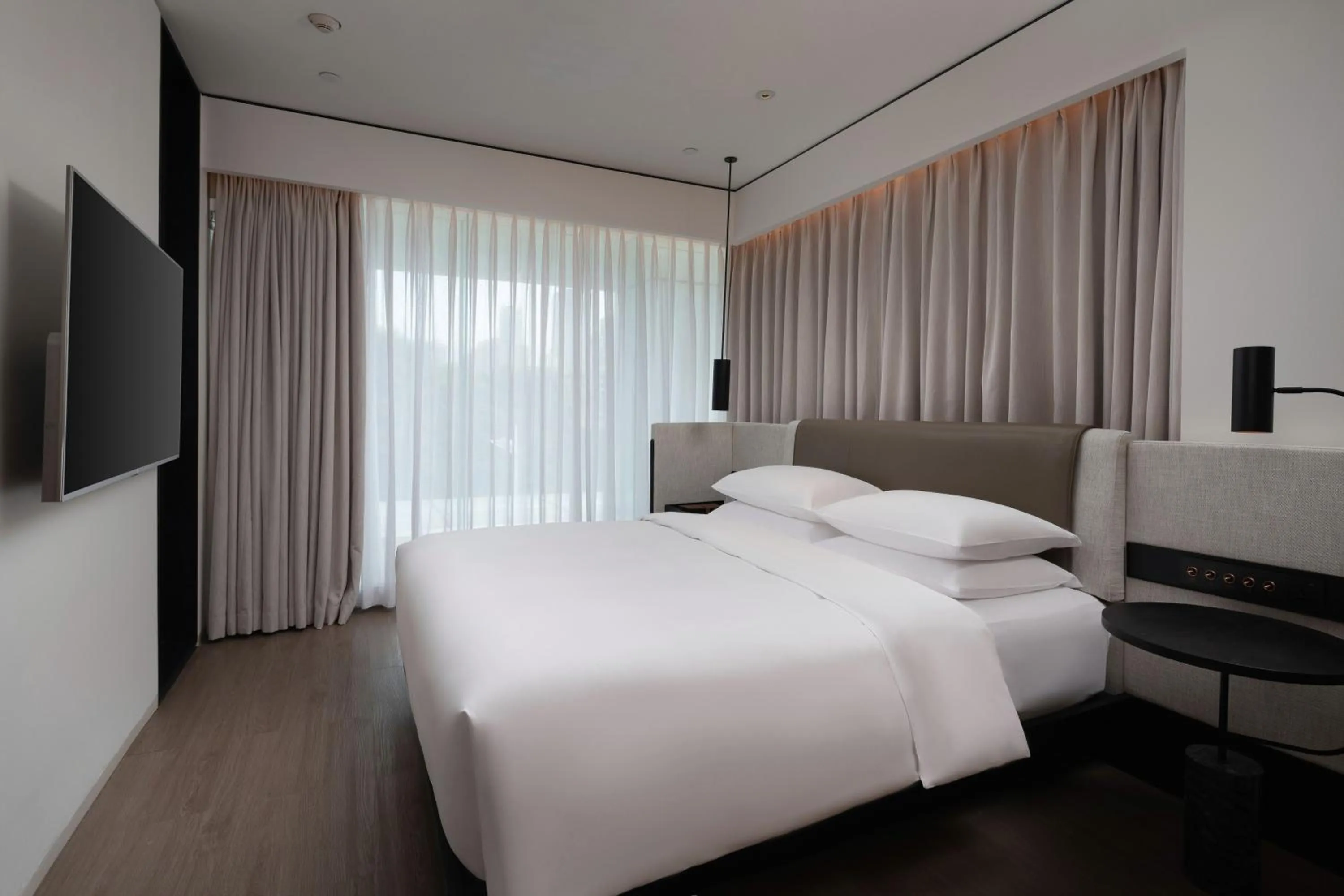 Bedroom, Bed in Mumian Shenzhen Luohu JDV by Hyatt