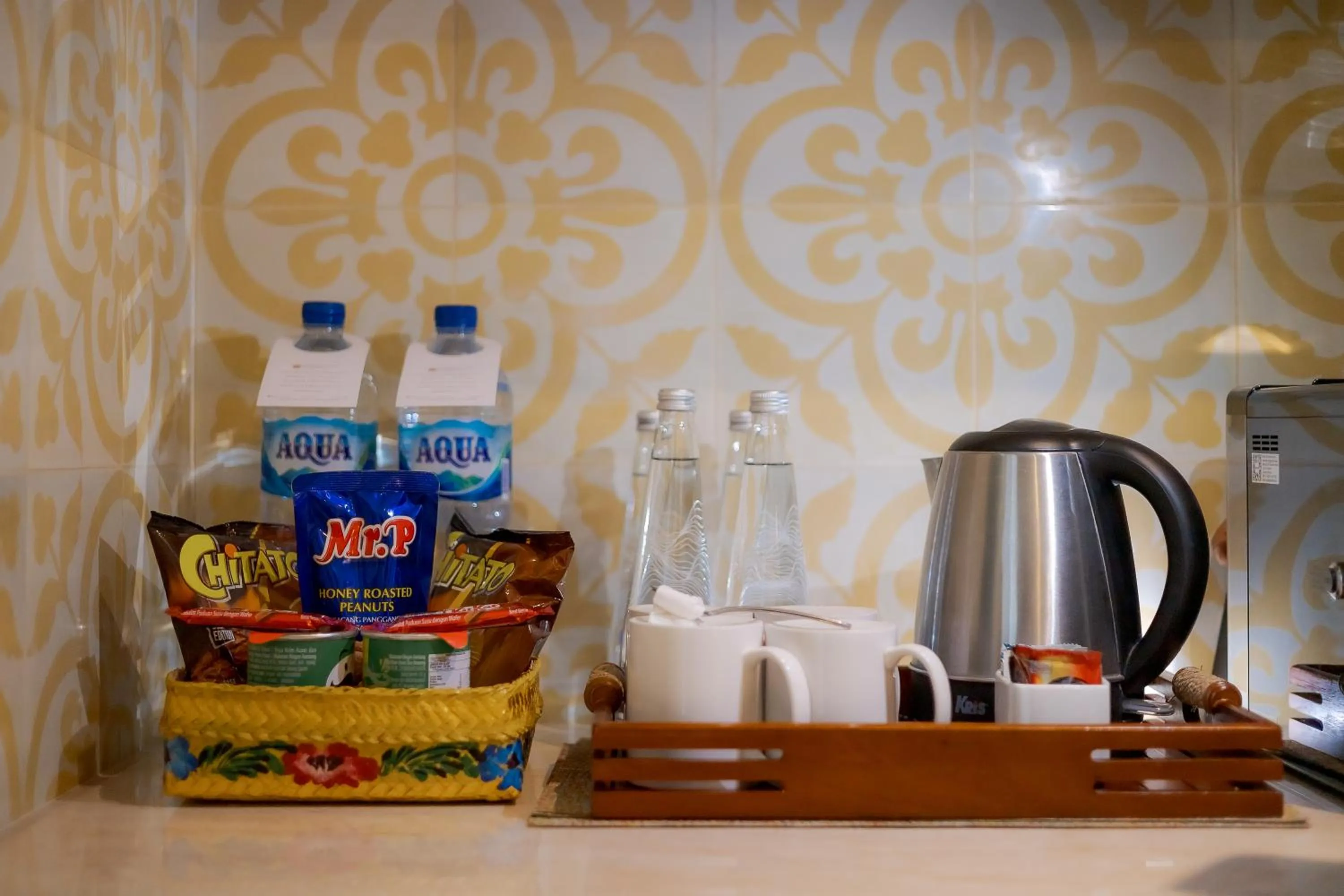 Coffee/tea facilities in Fourteen Roses Boutique Hotel, Kuta