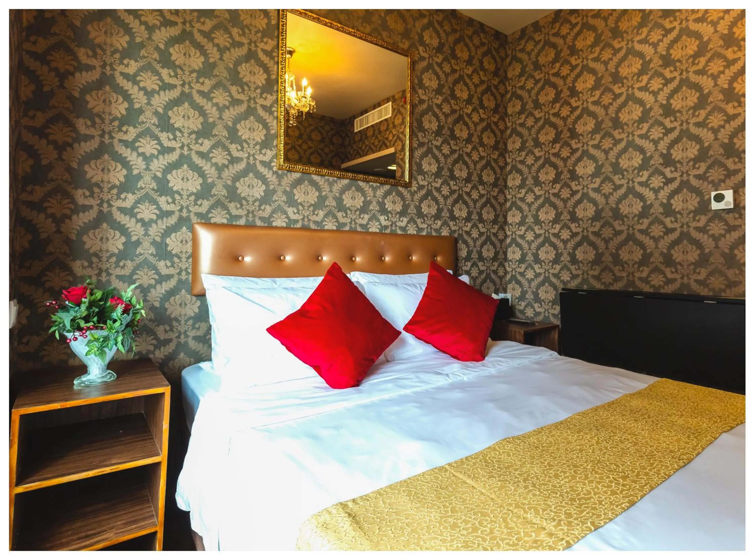 Bed in Ramada Grand Tsim Sha Tsui