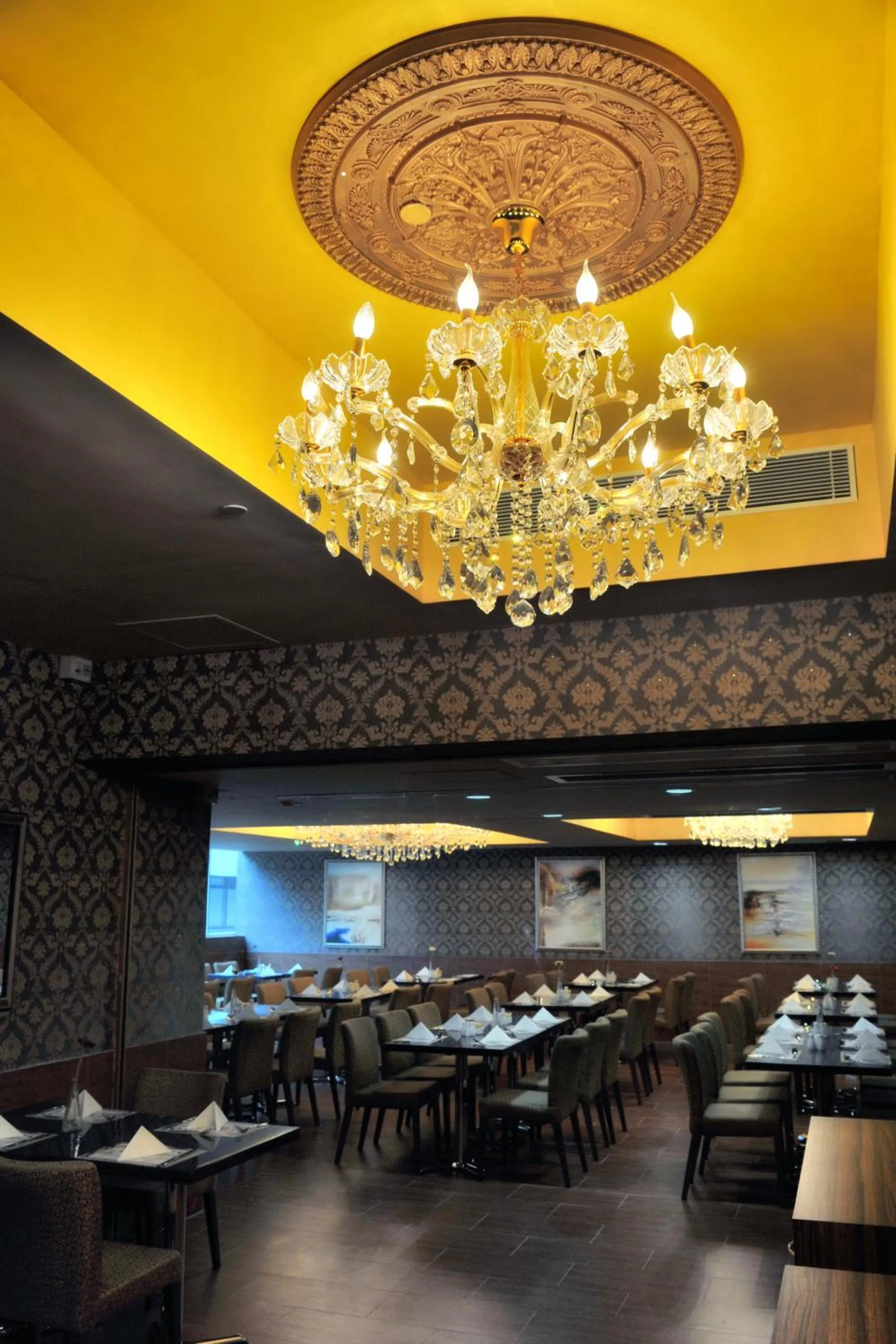 Restaurant/places to eat in Ramada Grand Tsim Sha Tsui