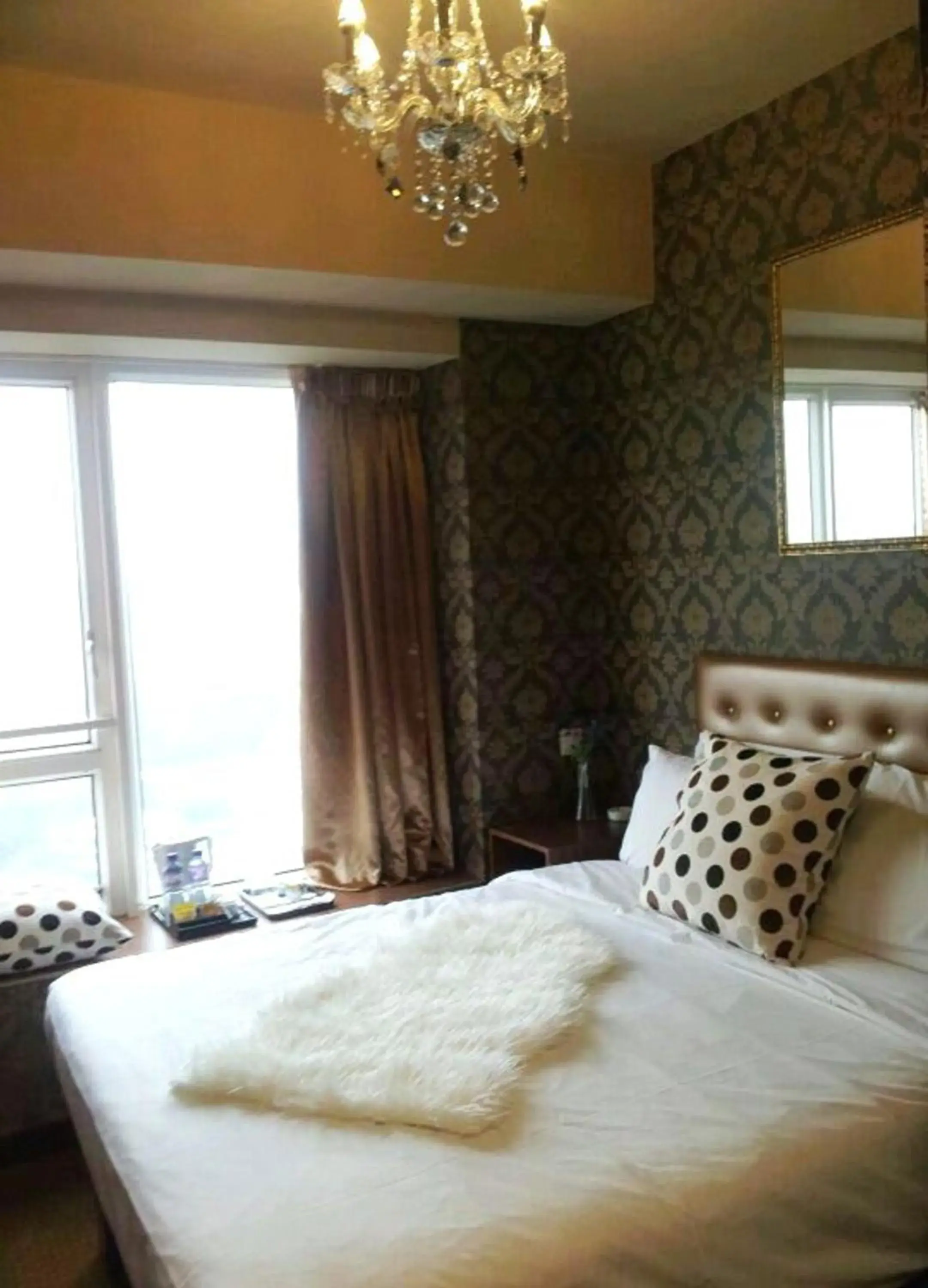 Standard Double or Twin Room in Ramada Grand Tsim Sha Tsui Standard Double or Twin Room in Ramada Grand Tsim Sha Tsui