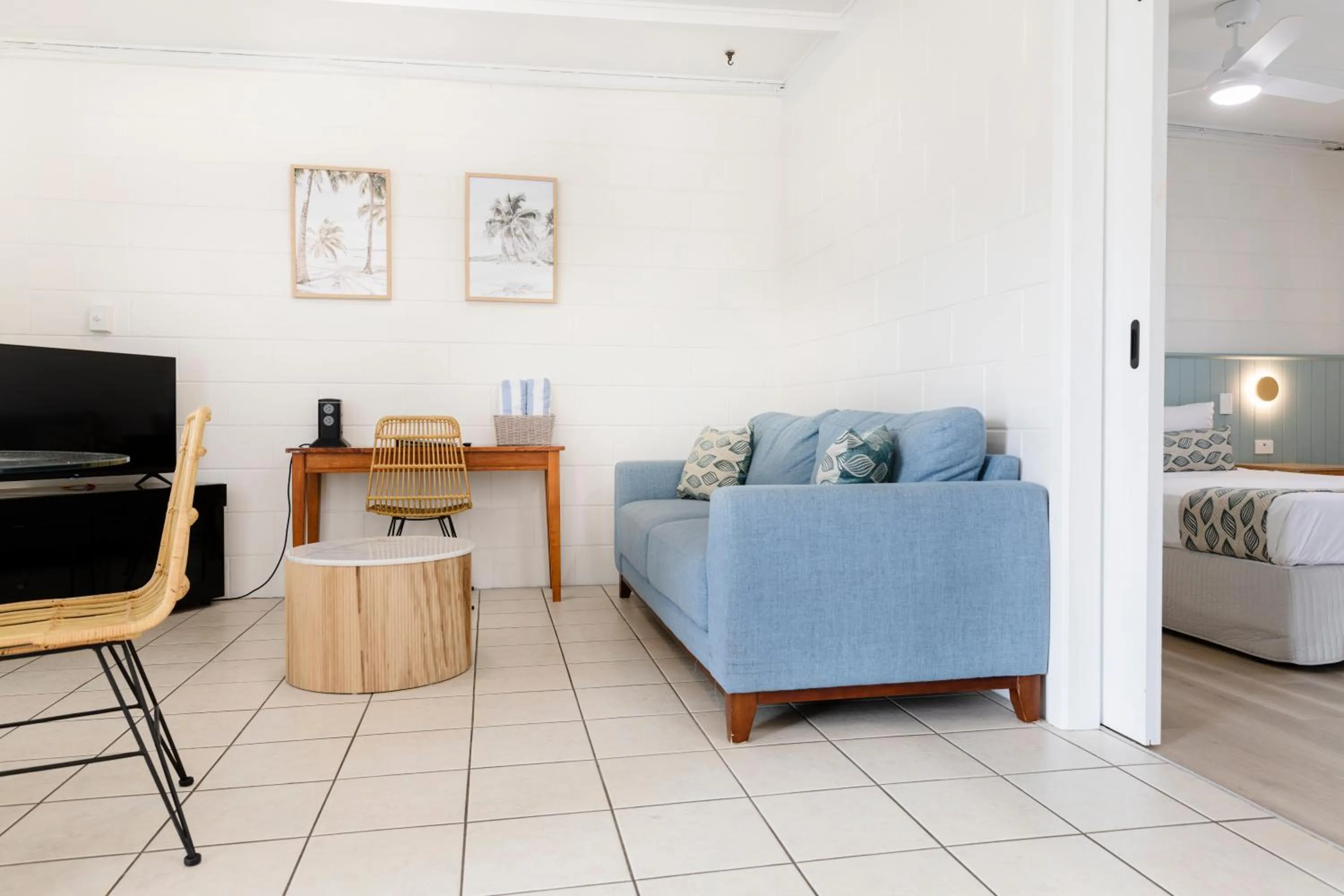 Living room, Bed in Palm View Holiday Apartments