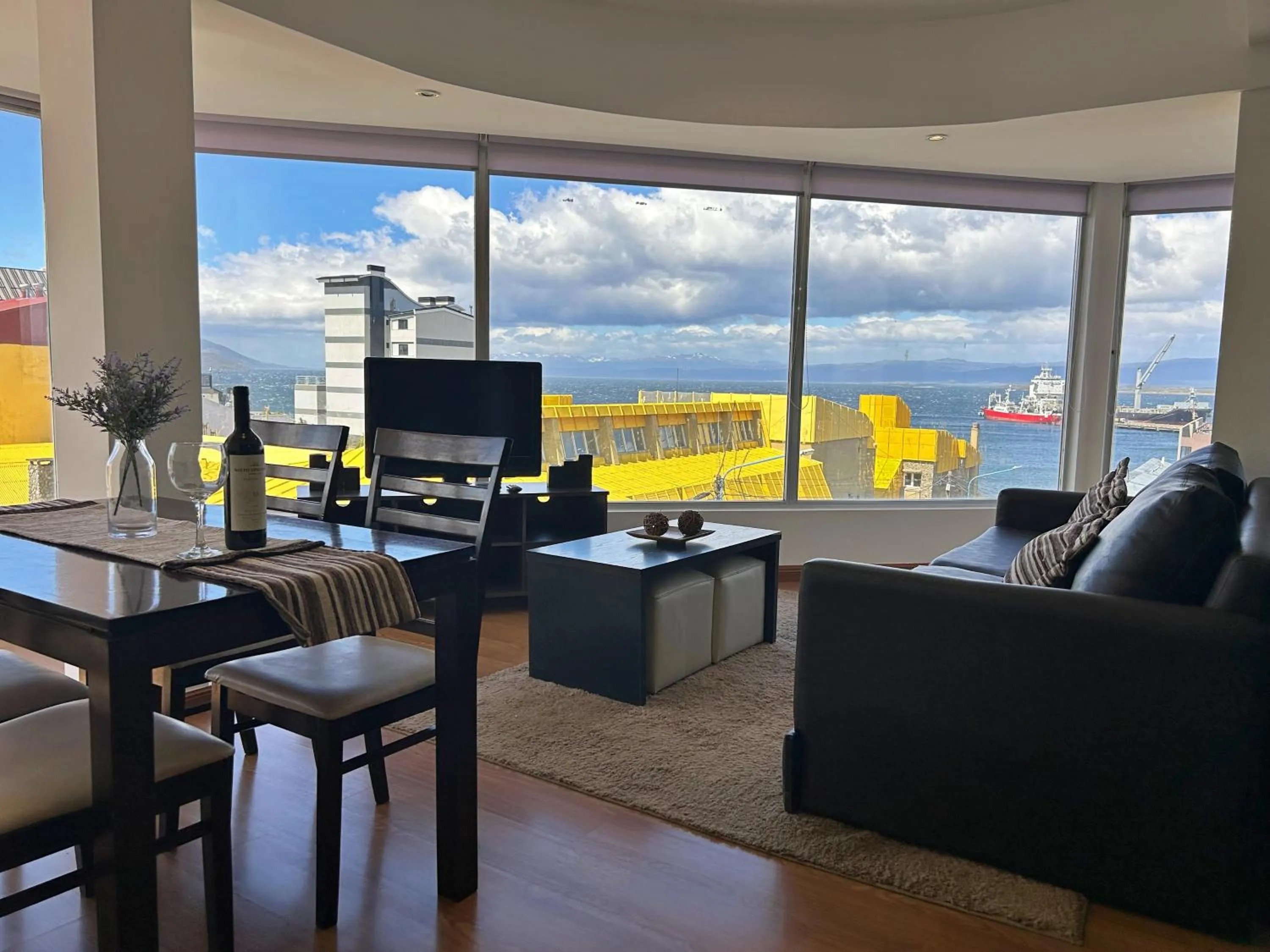 TV and multimedia in Patagonia Home - Ushuaia Center