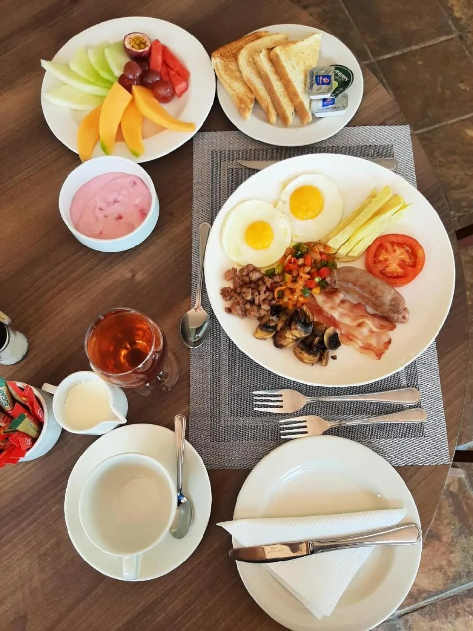 Breakfast in Serurubele Boutique Hotel