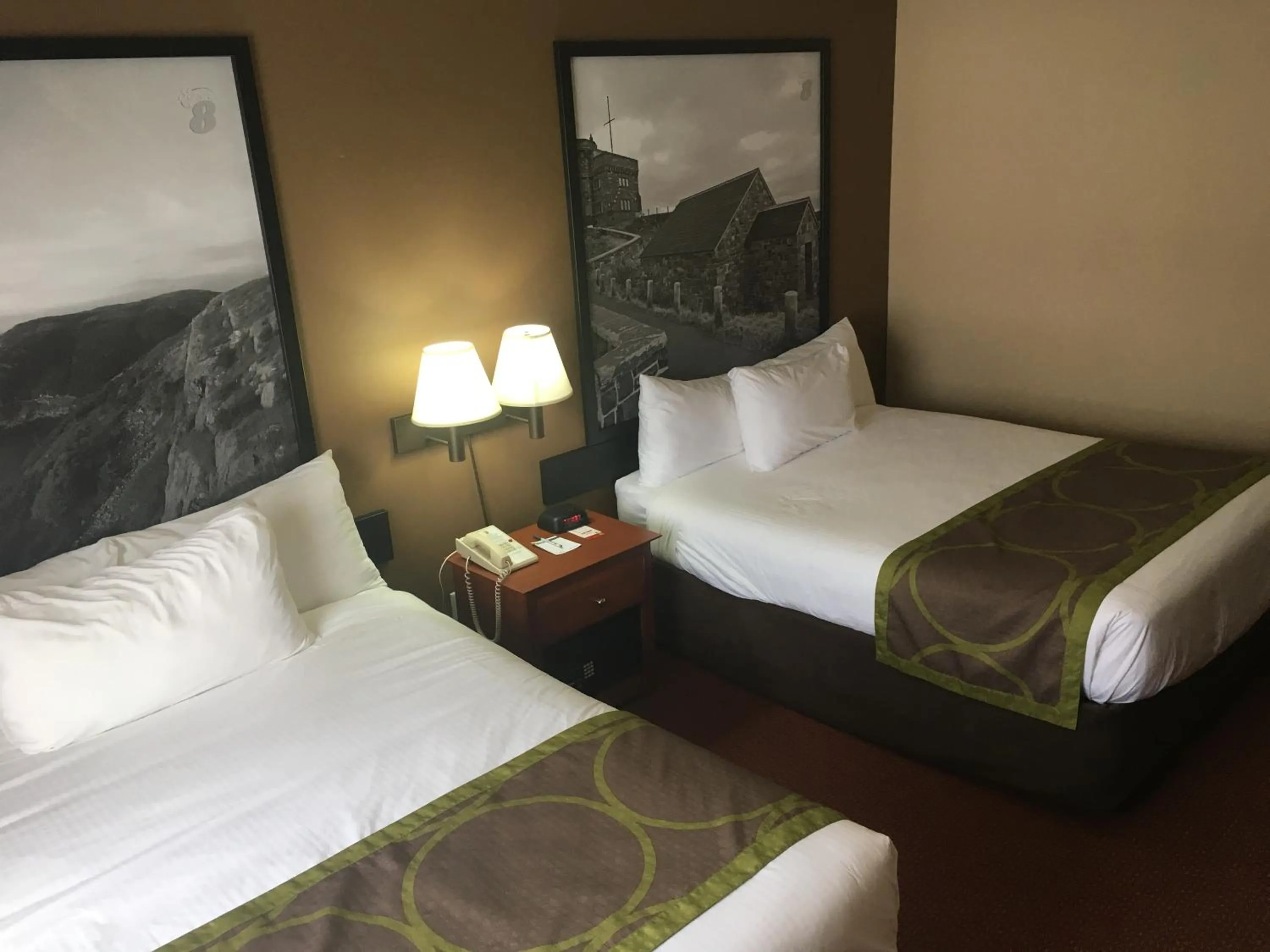 Photo of the whole room in Super 8 by Wyndham St Johns