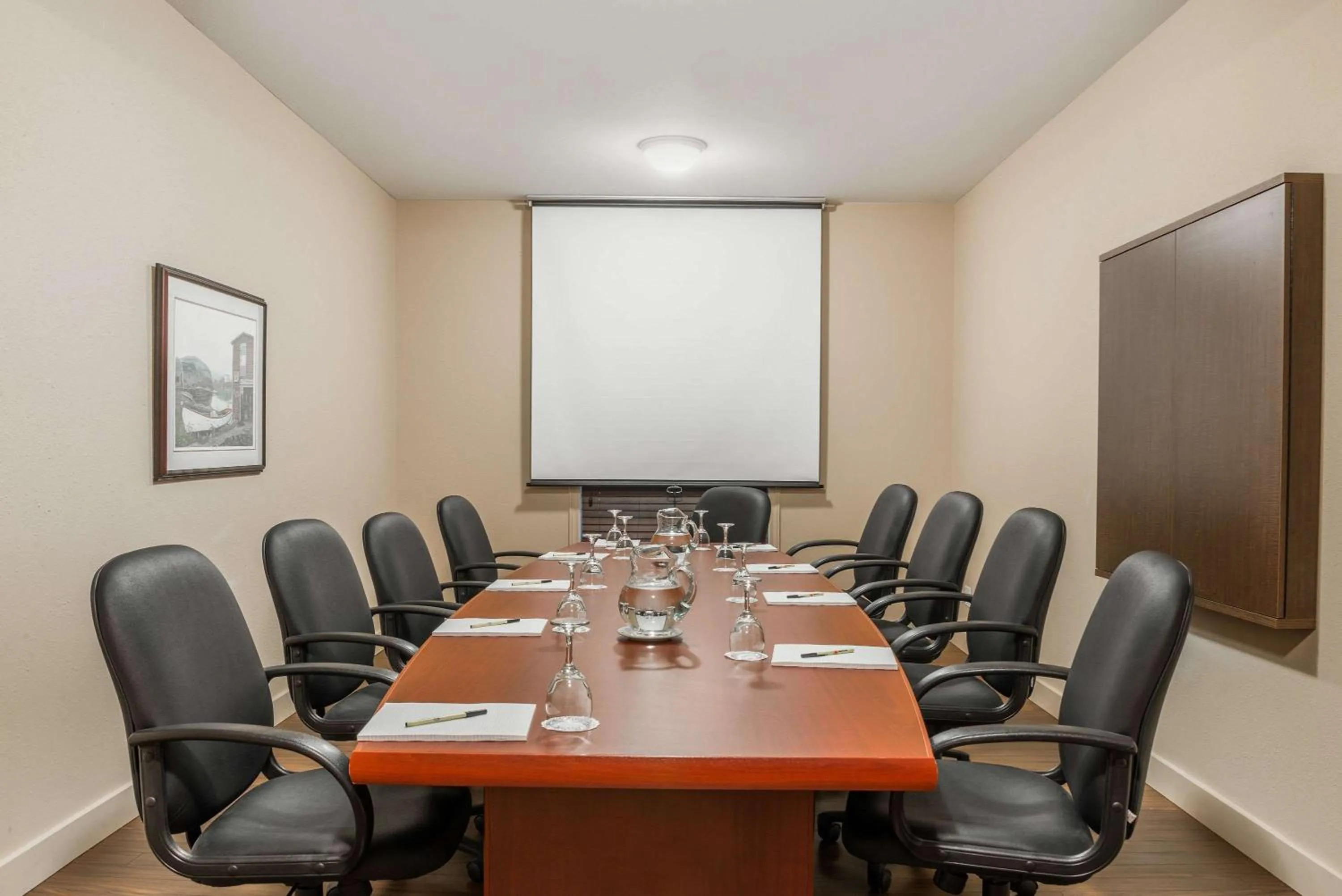 On site in Super 8 by Wyndham St Johns