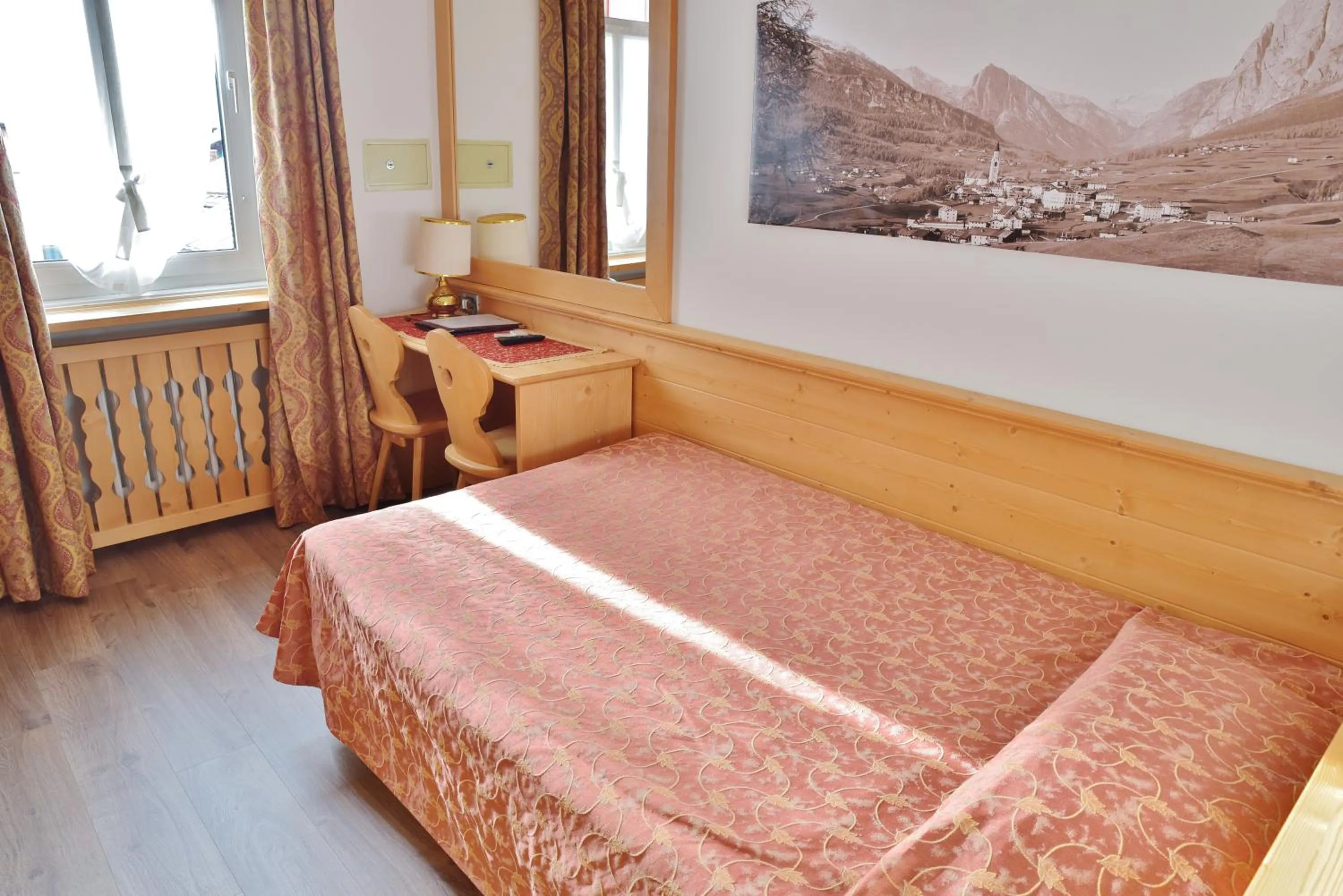 Day, Bed in Hotel Regina