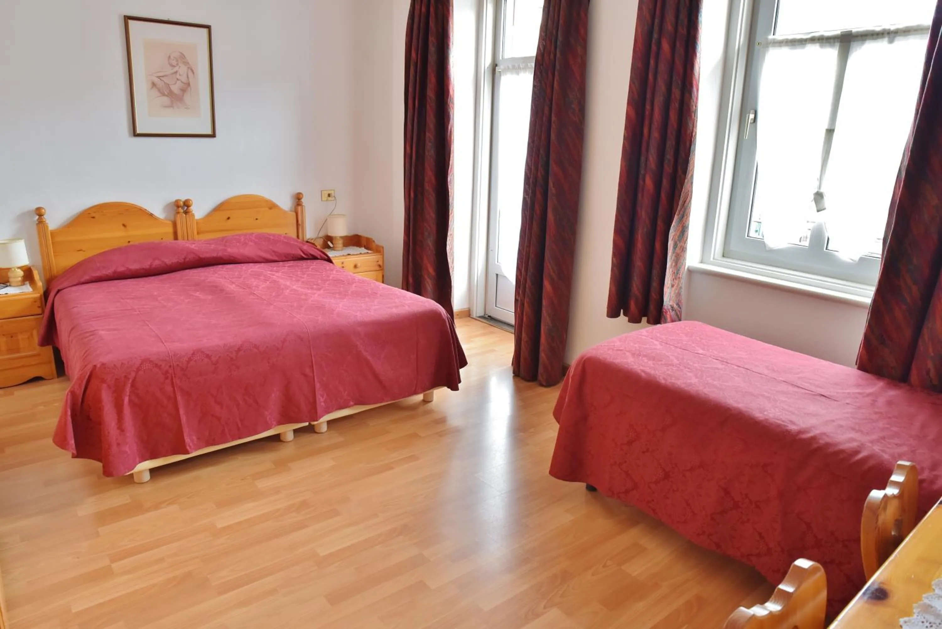 Day, Bed in Hotel Regina