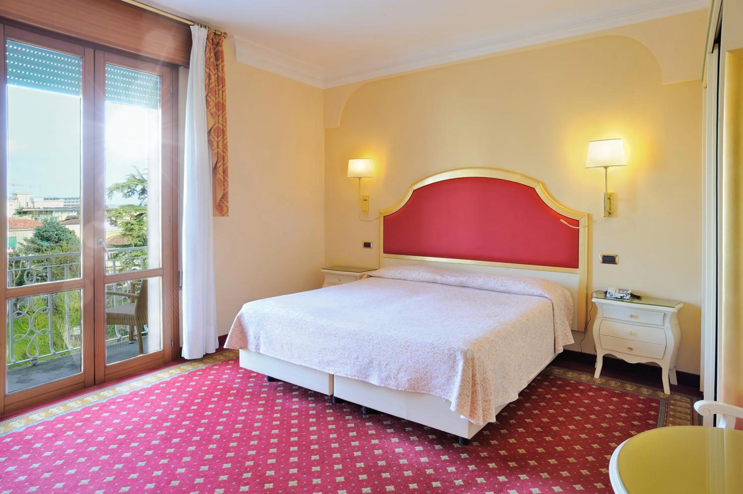 Photo of the whole room, Bed in Palace Hotel Meggiorato