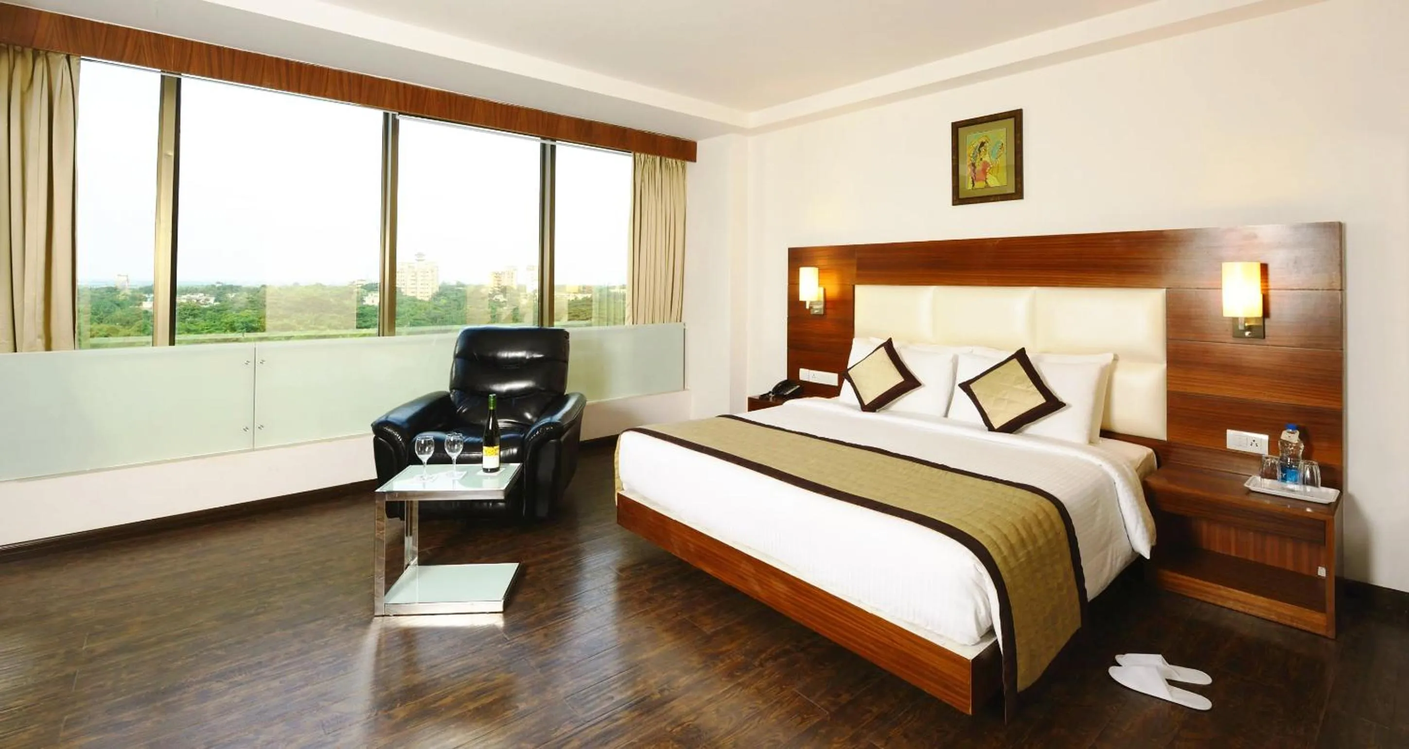 Day, Bed in Hotel Sandy's Tower