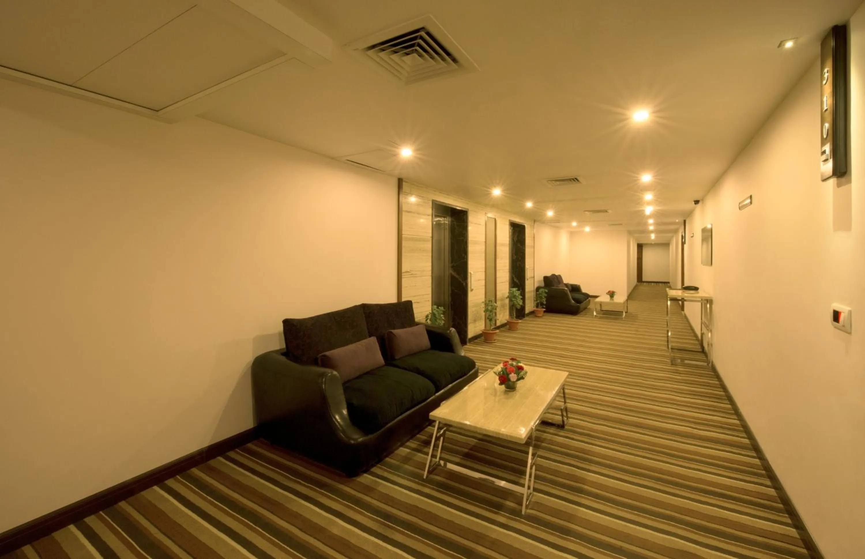 Lobby or reception in Hotel Sandy's Tower