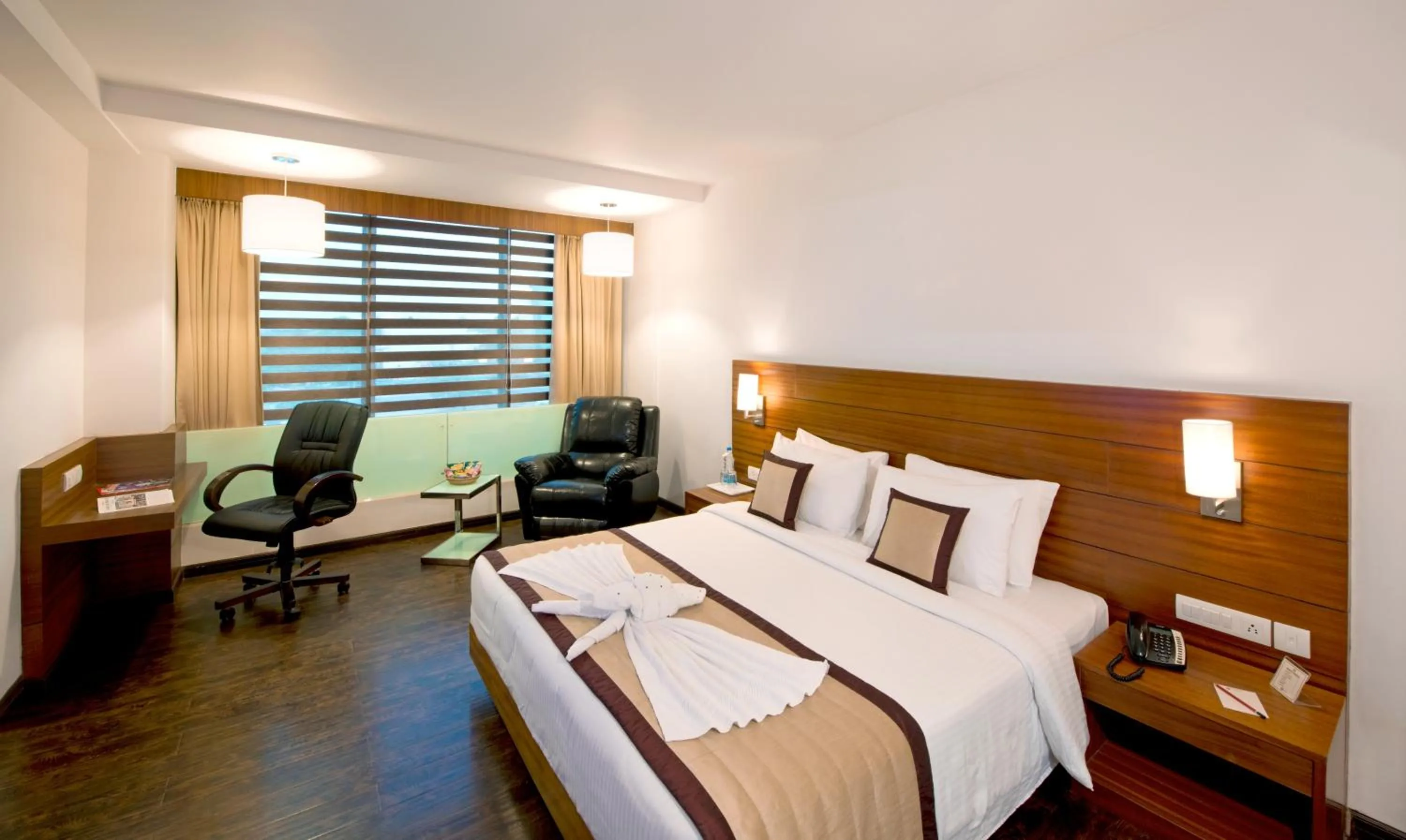 Photo of the whole room, Bed in Hotel Sandy's Tower