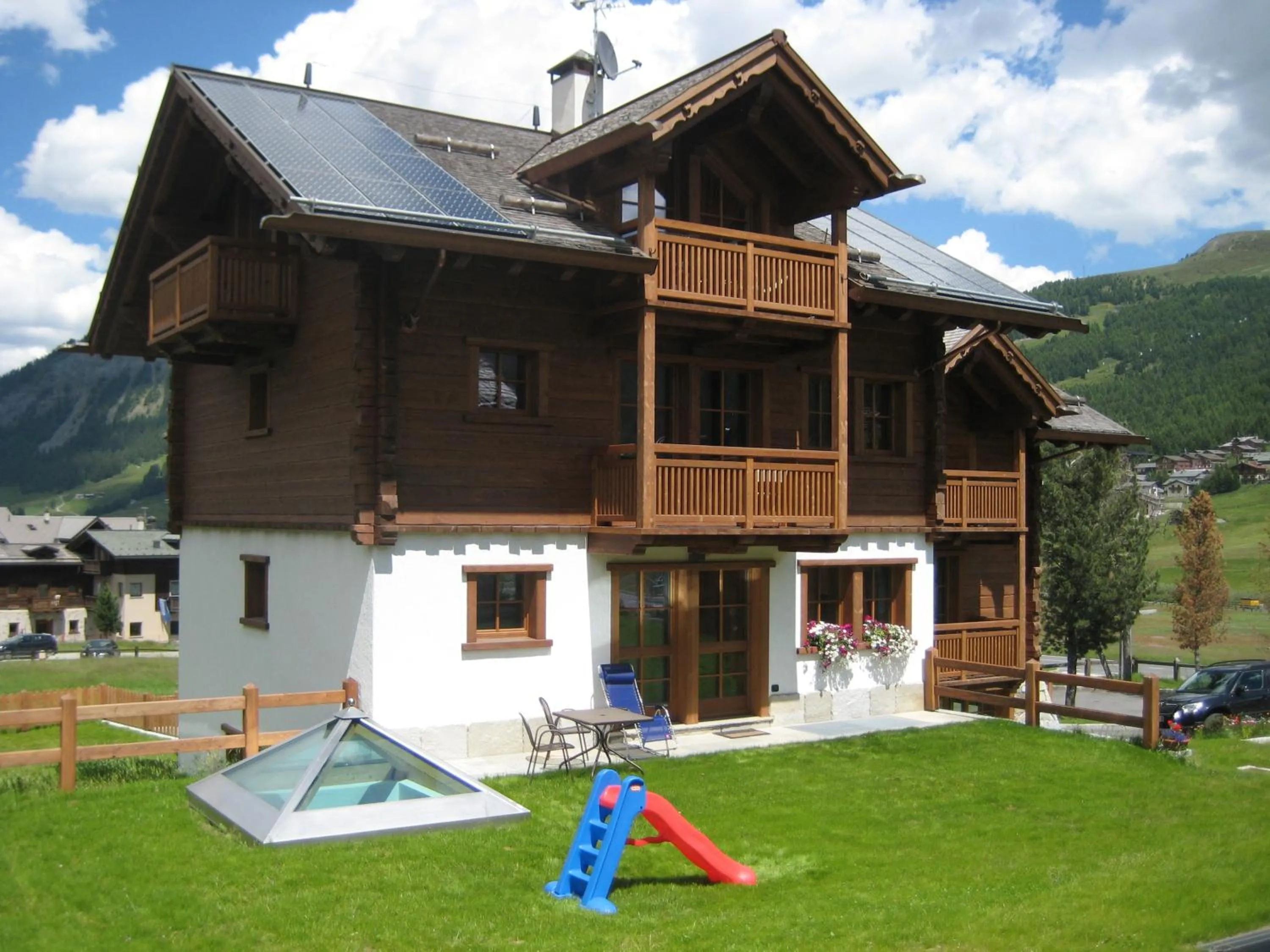 Facade/entrance in Chalet Nada