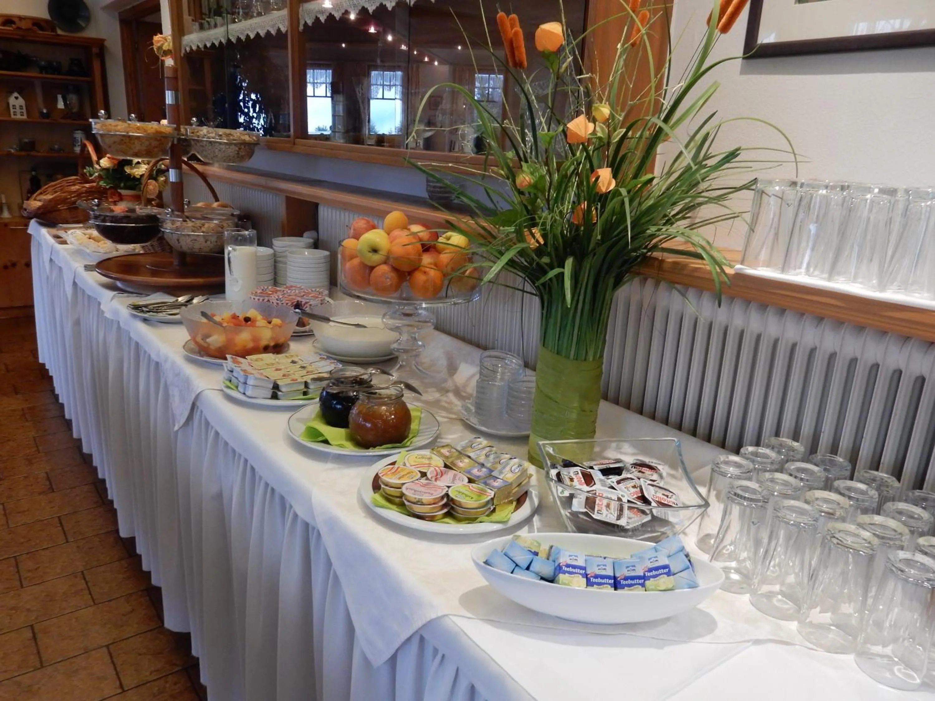 Food and drinks in Hotel Landhof Simeter GMBH