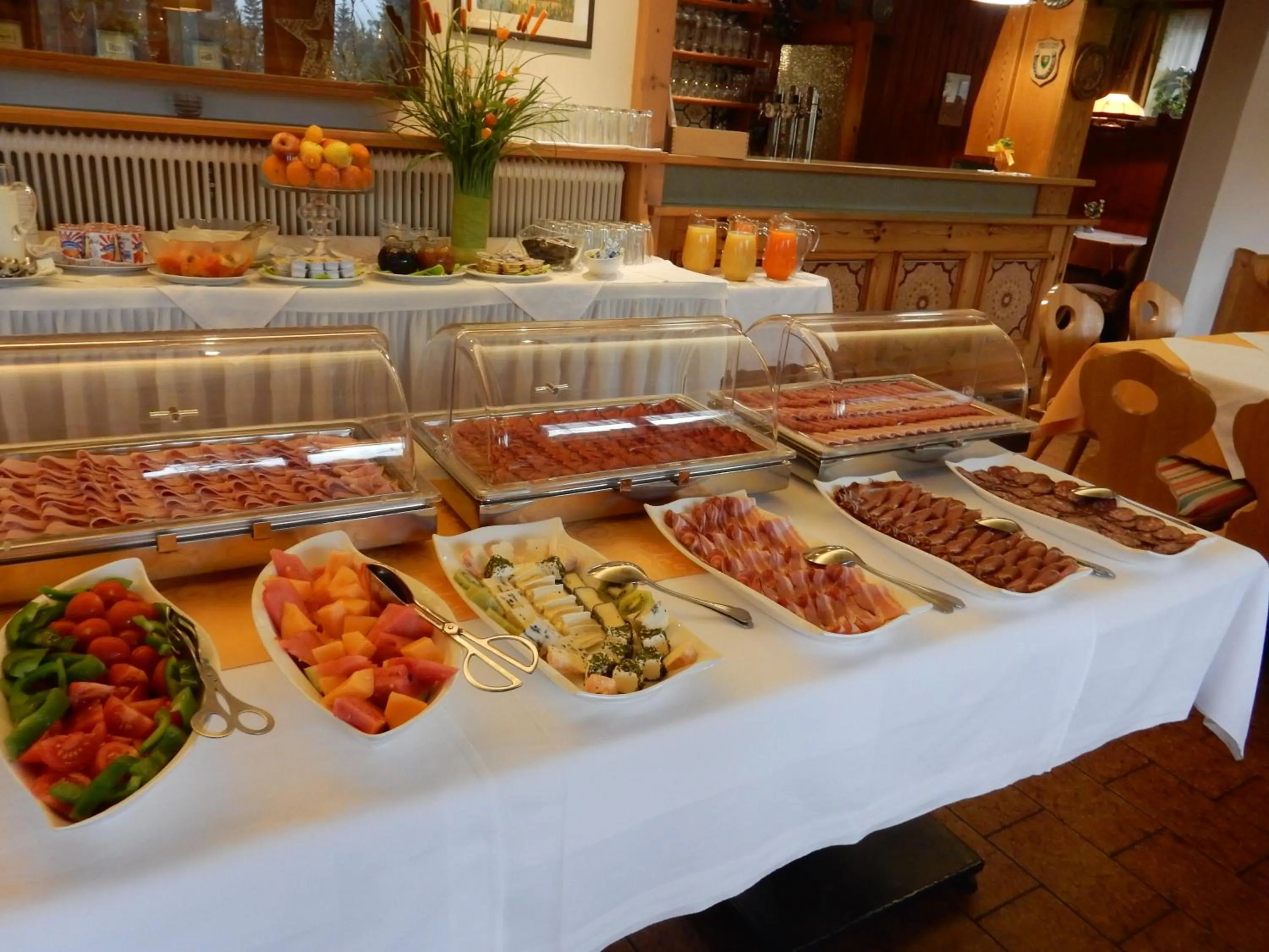 Food and drinks in Hotel Landhof Simeter GMBH