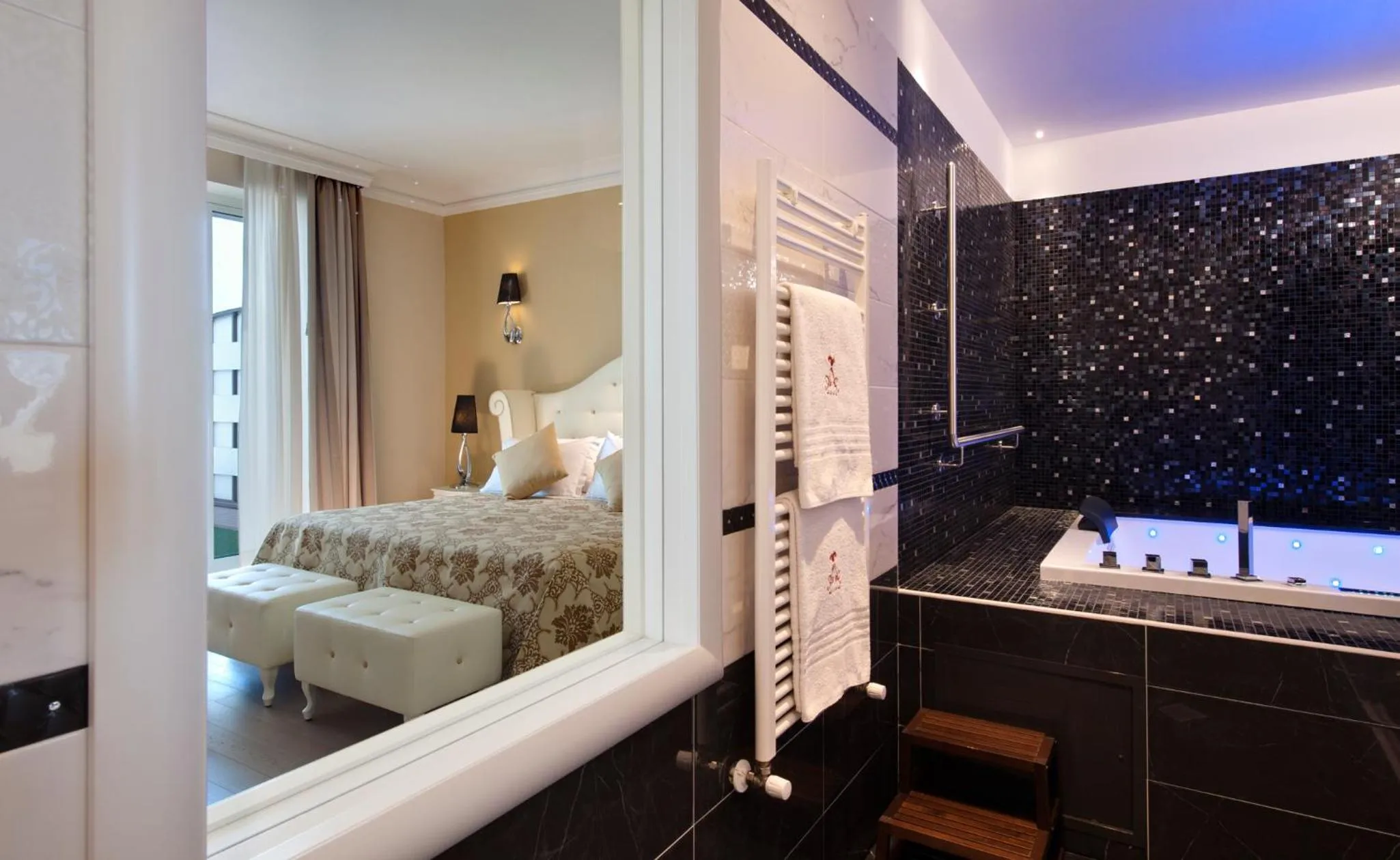 Hot Tub, Bed in Hotel Terme All'Alba