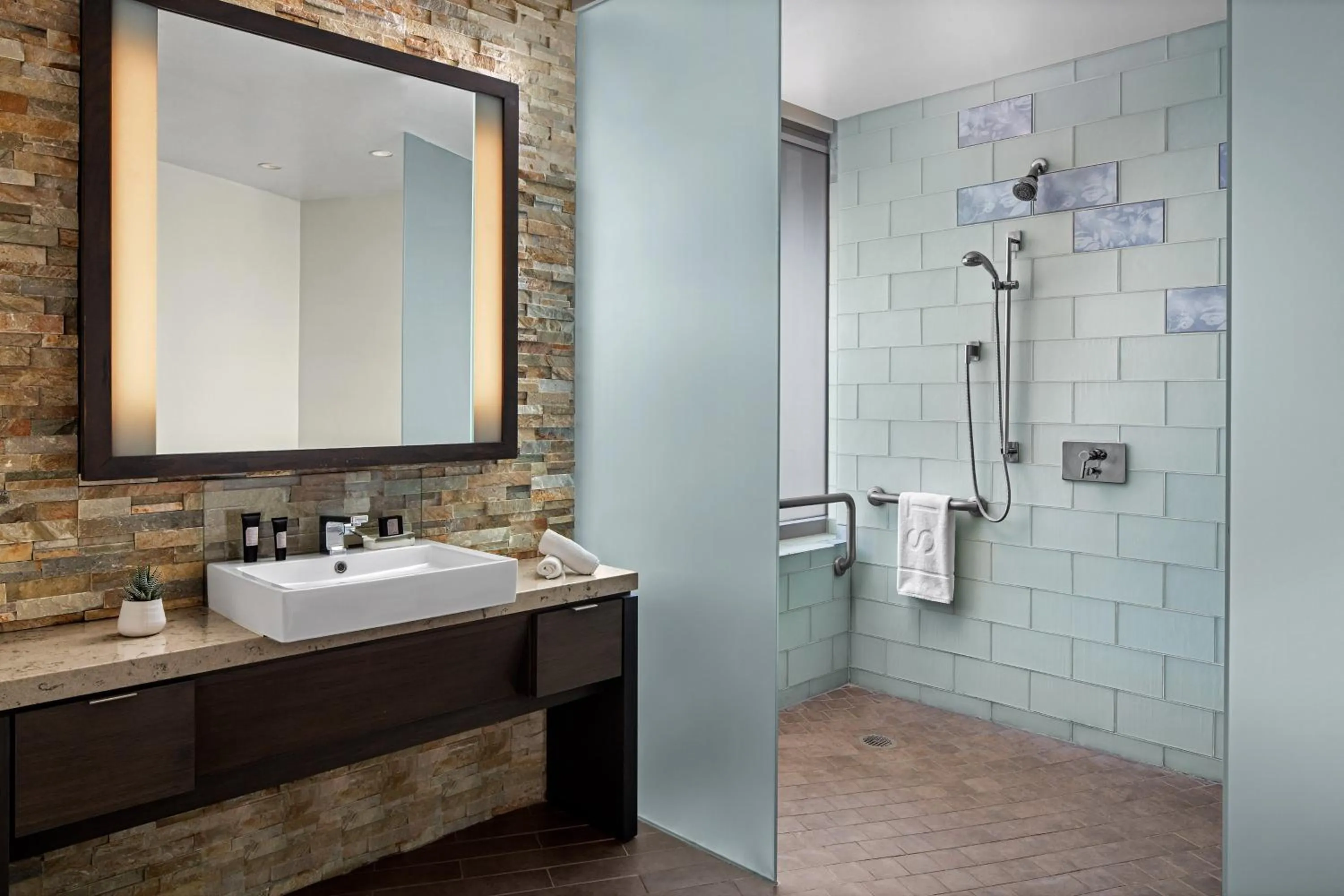 Bedroom in W Scottsdale