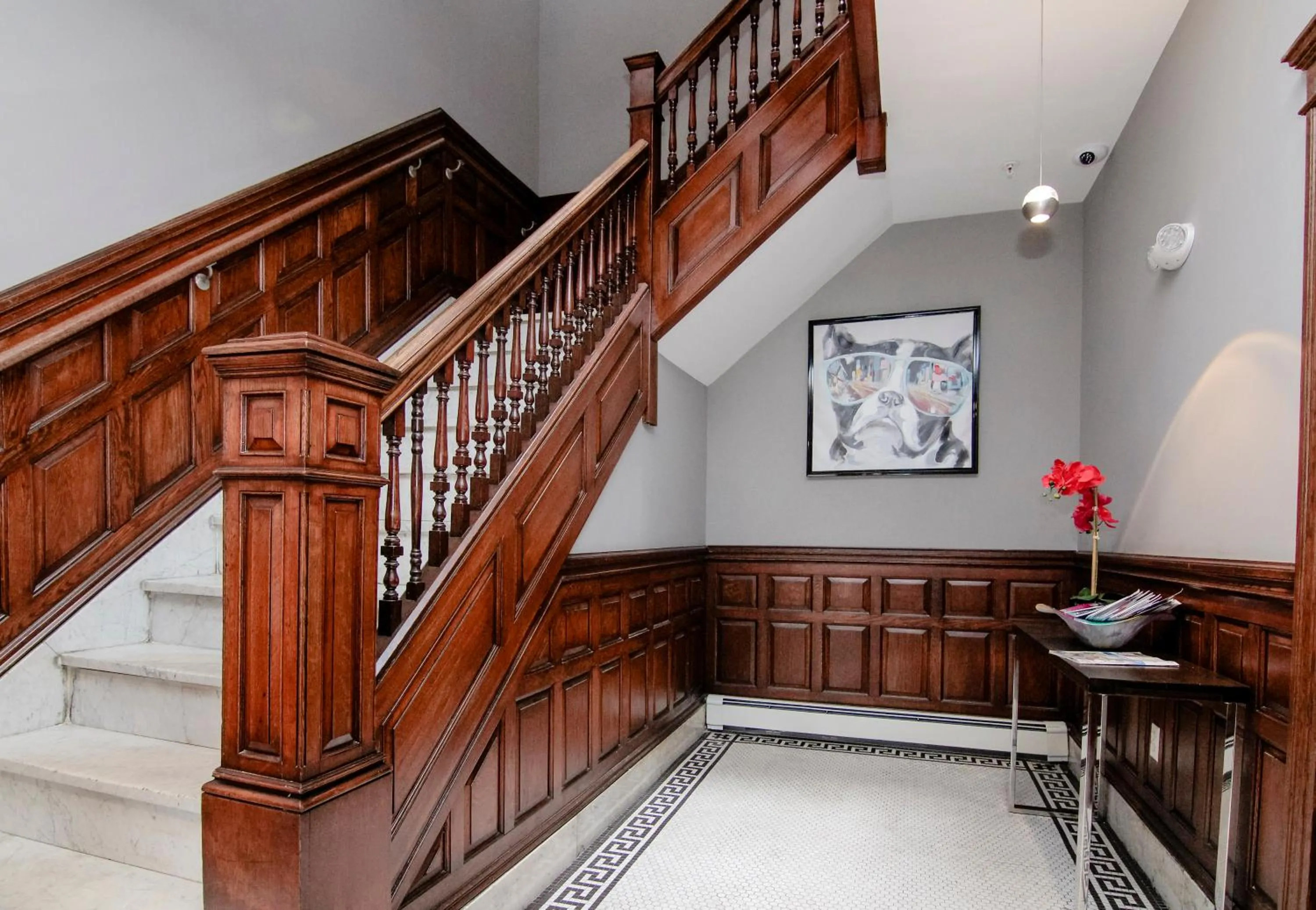 Lobby or reception in A Stylish Stay w/ a Queen Bed, Heated Floors.. #31