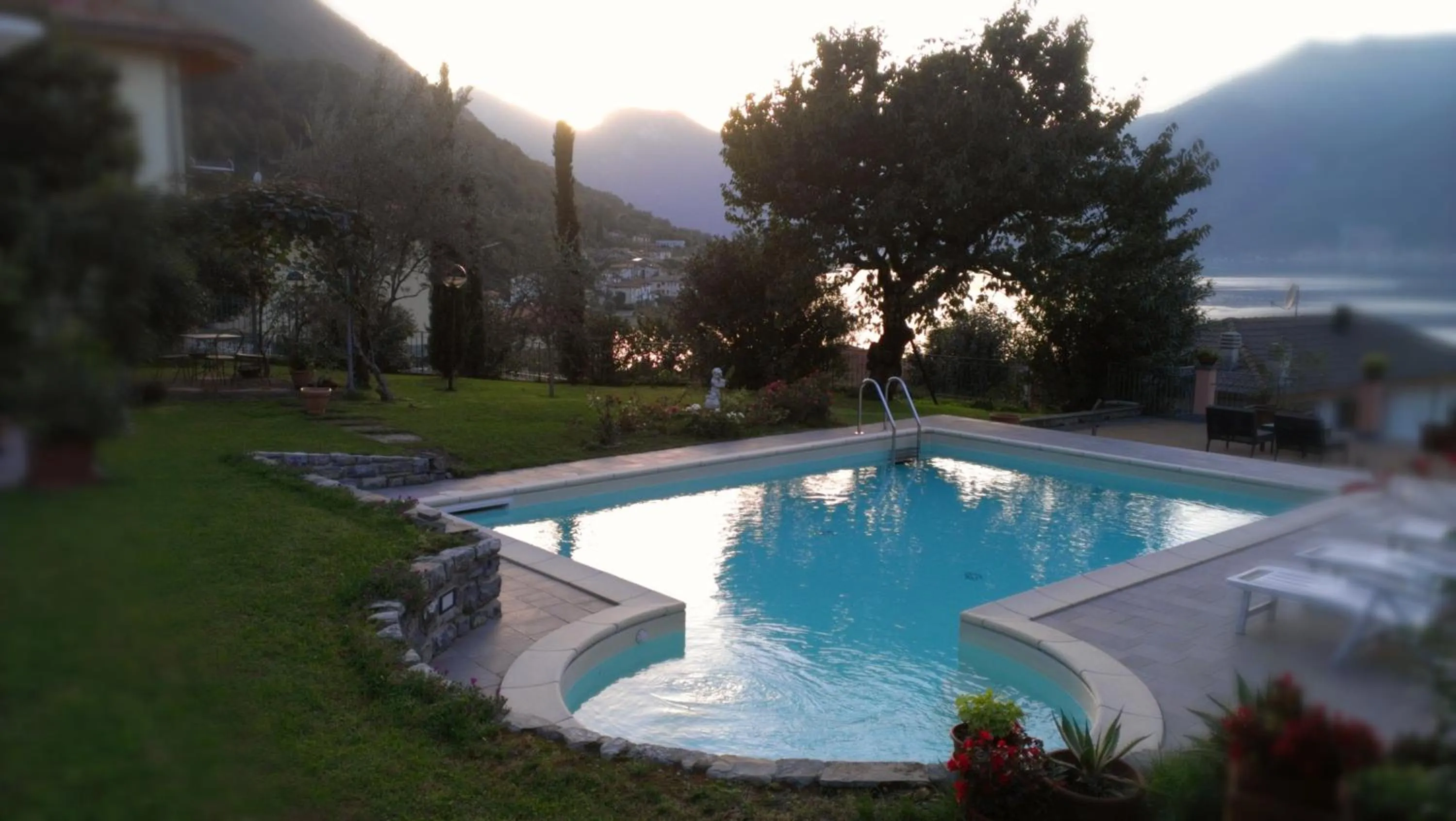 Day in B&B Cherry En Rose