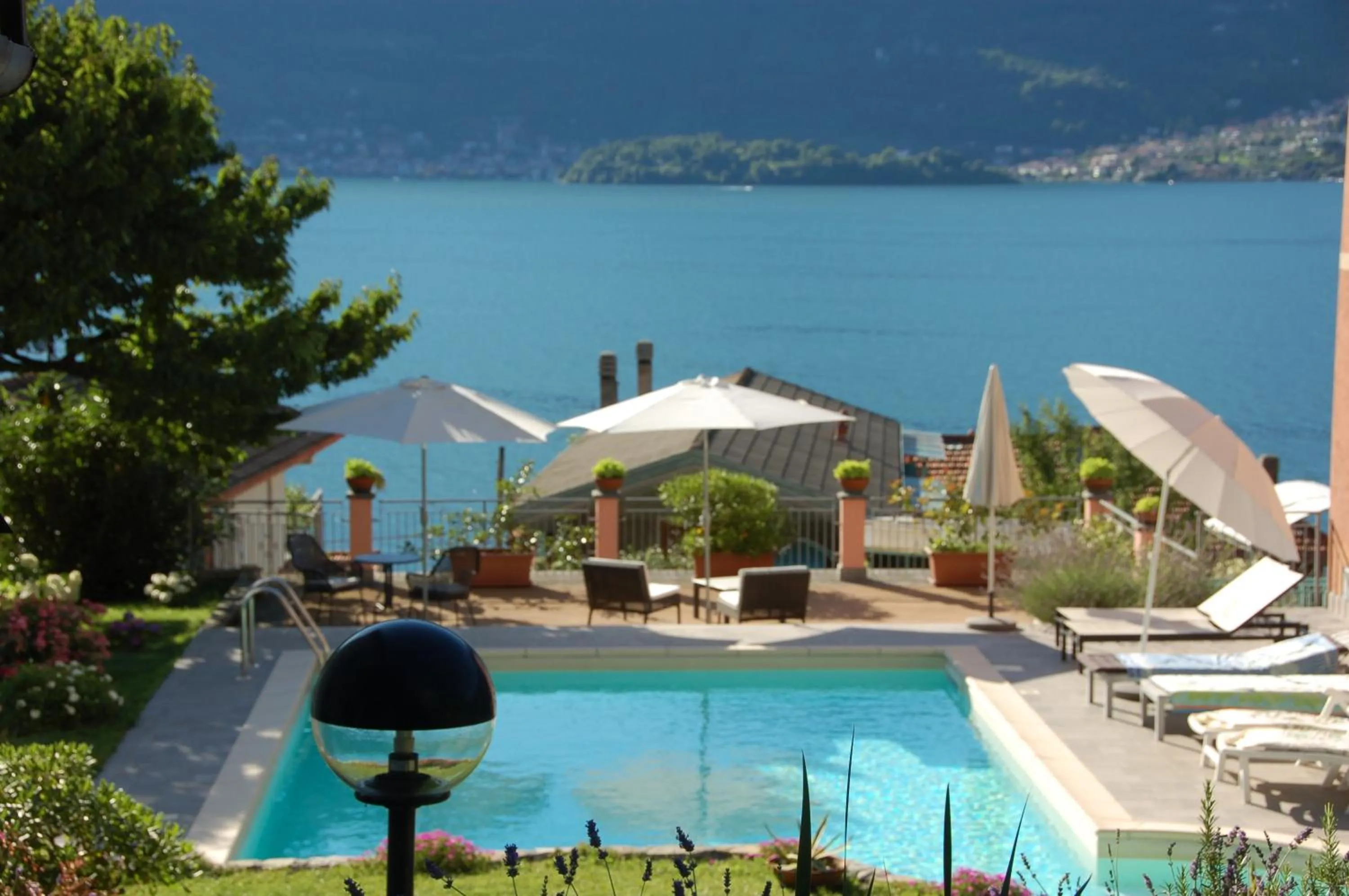 Day in B&B Cherry En Rose