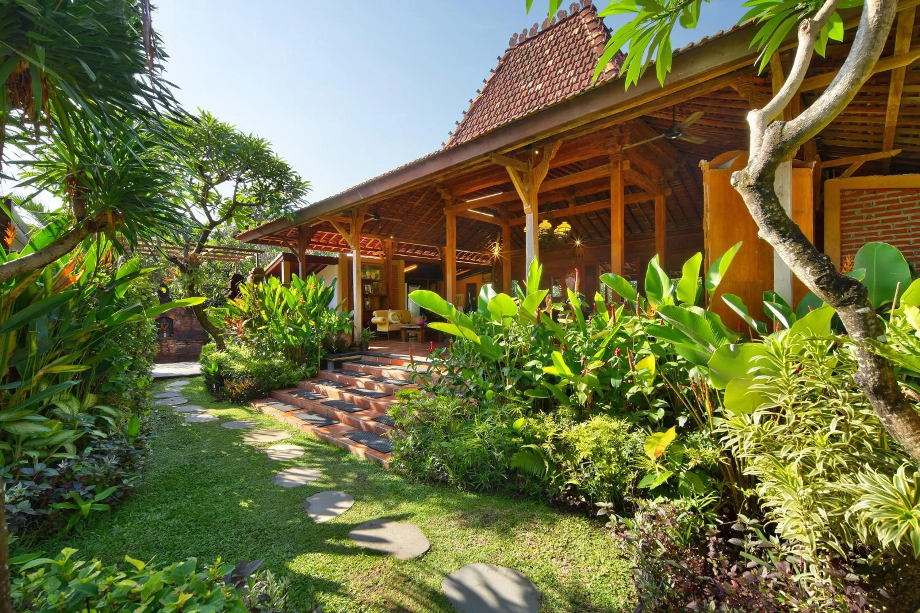 Garden in Mahe Garden Inn and Villas by Kamara