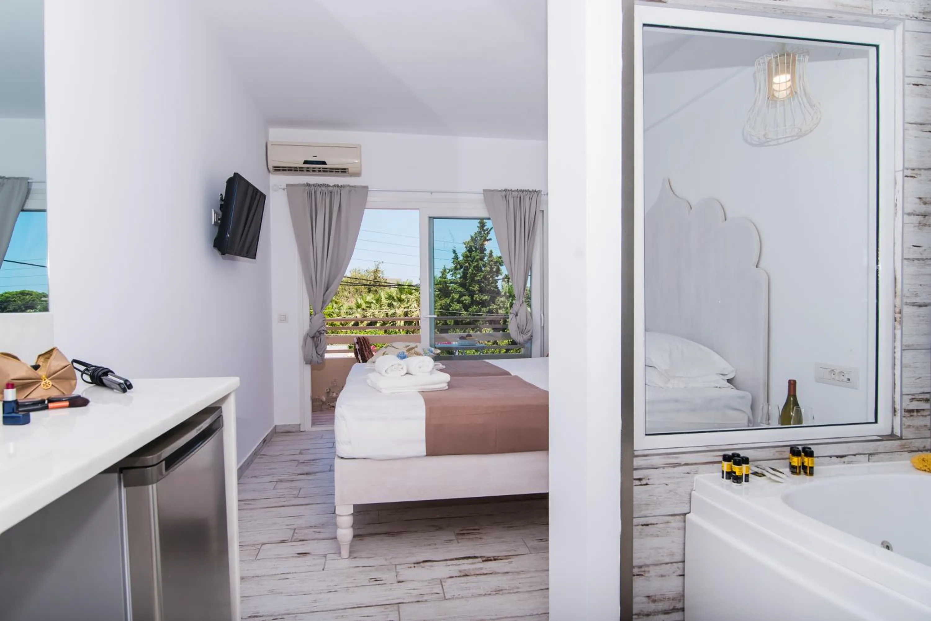 Bathroom, Bed in Stella Maria