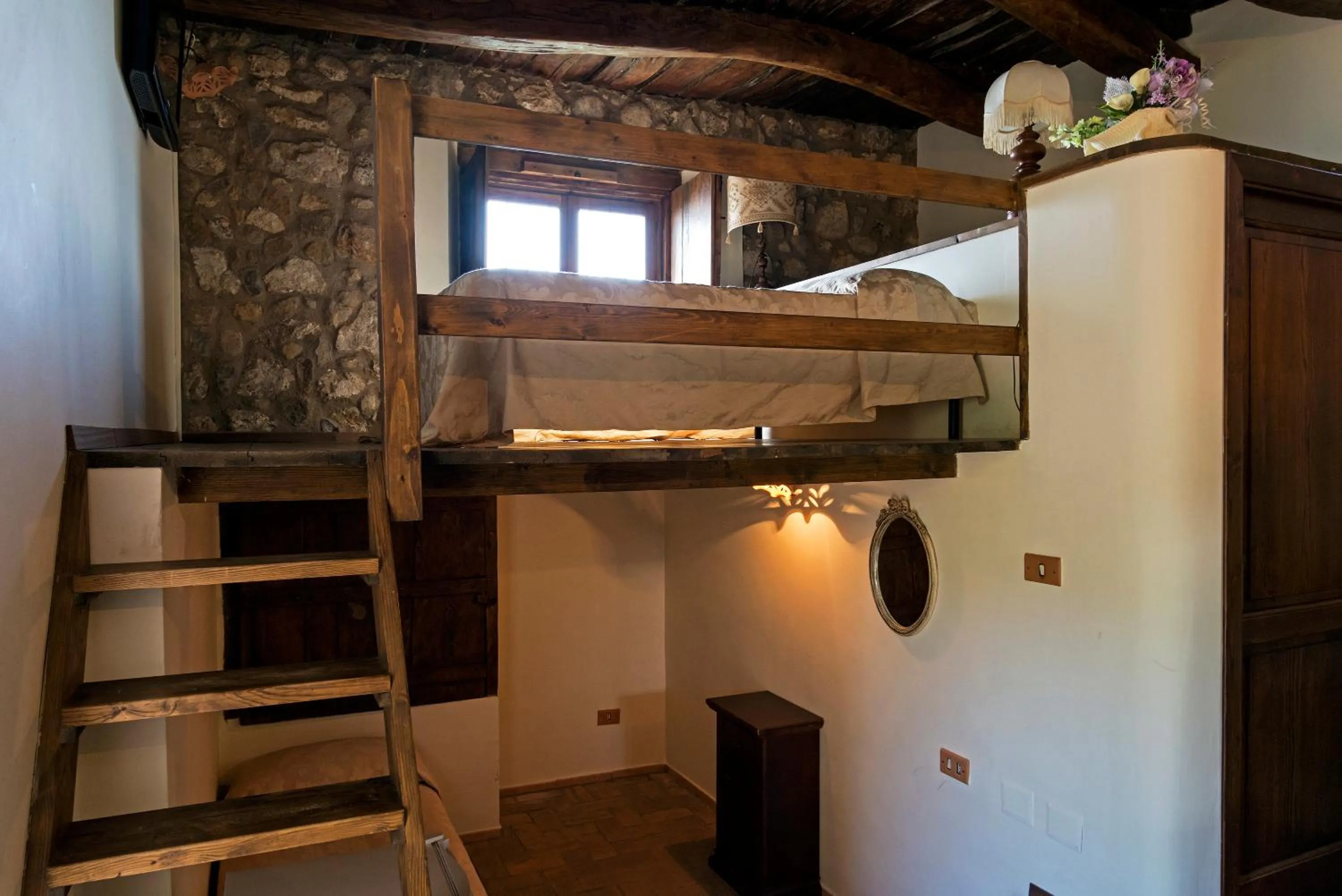Photo of the whole room, Bed in Il Castello di San Sergio