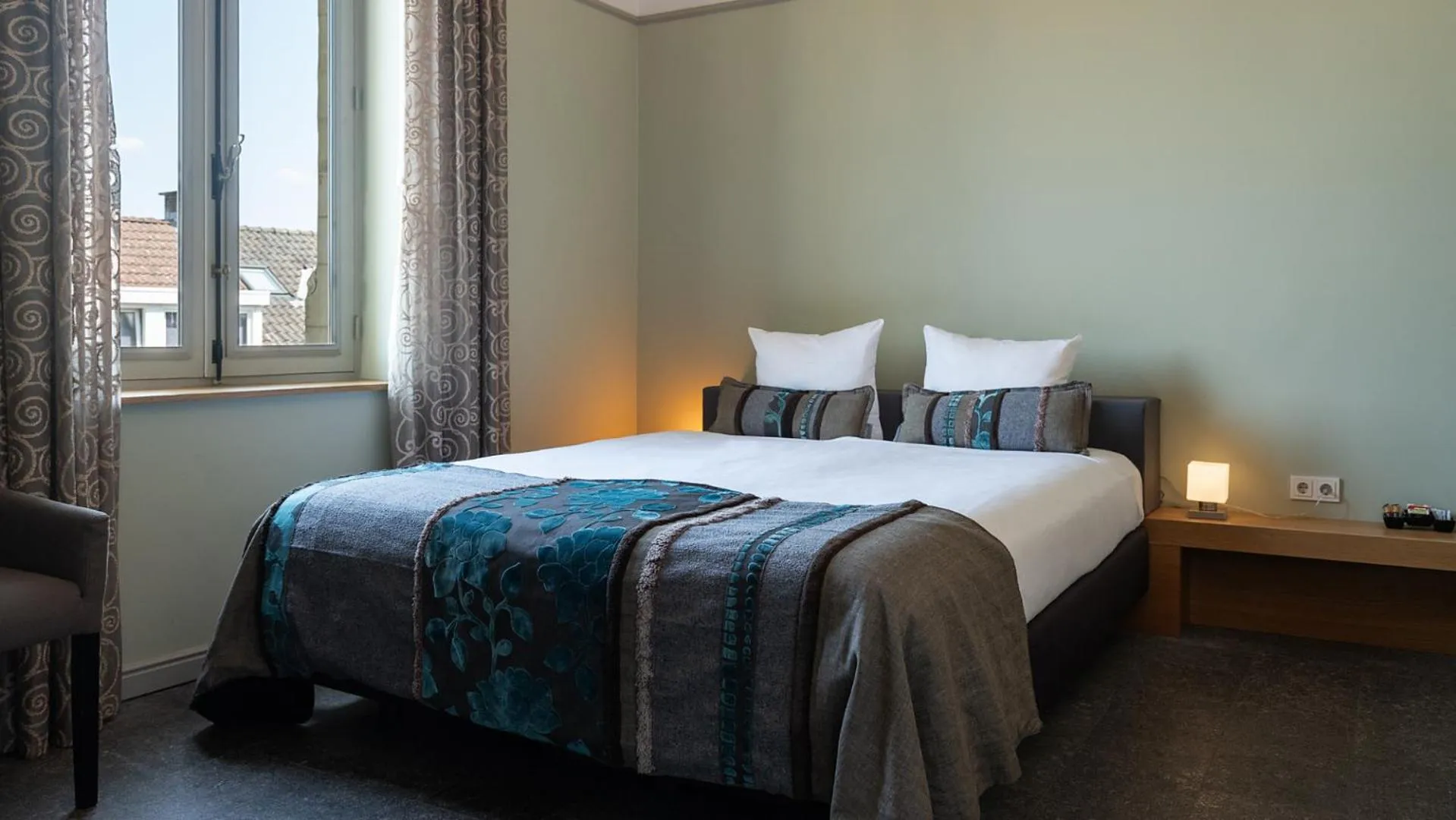 Bed in Villa Valkenburg