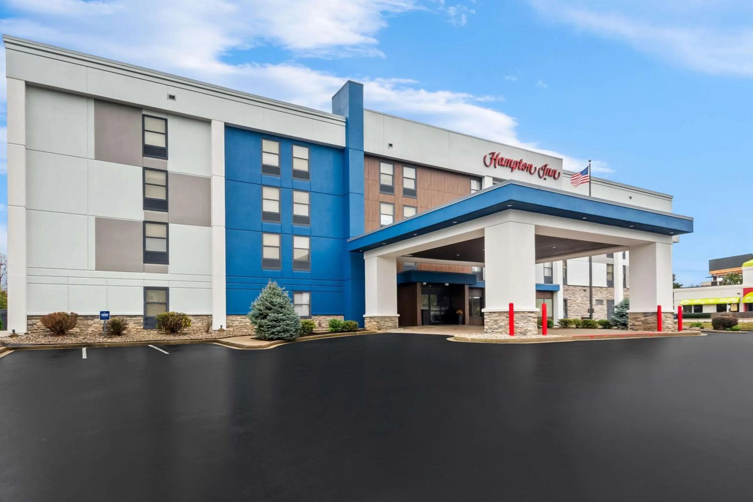 Property building in Hampton Inn Lexington - Georgetown I-75