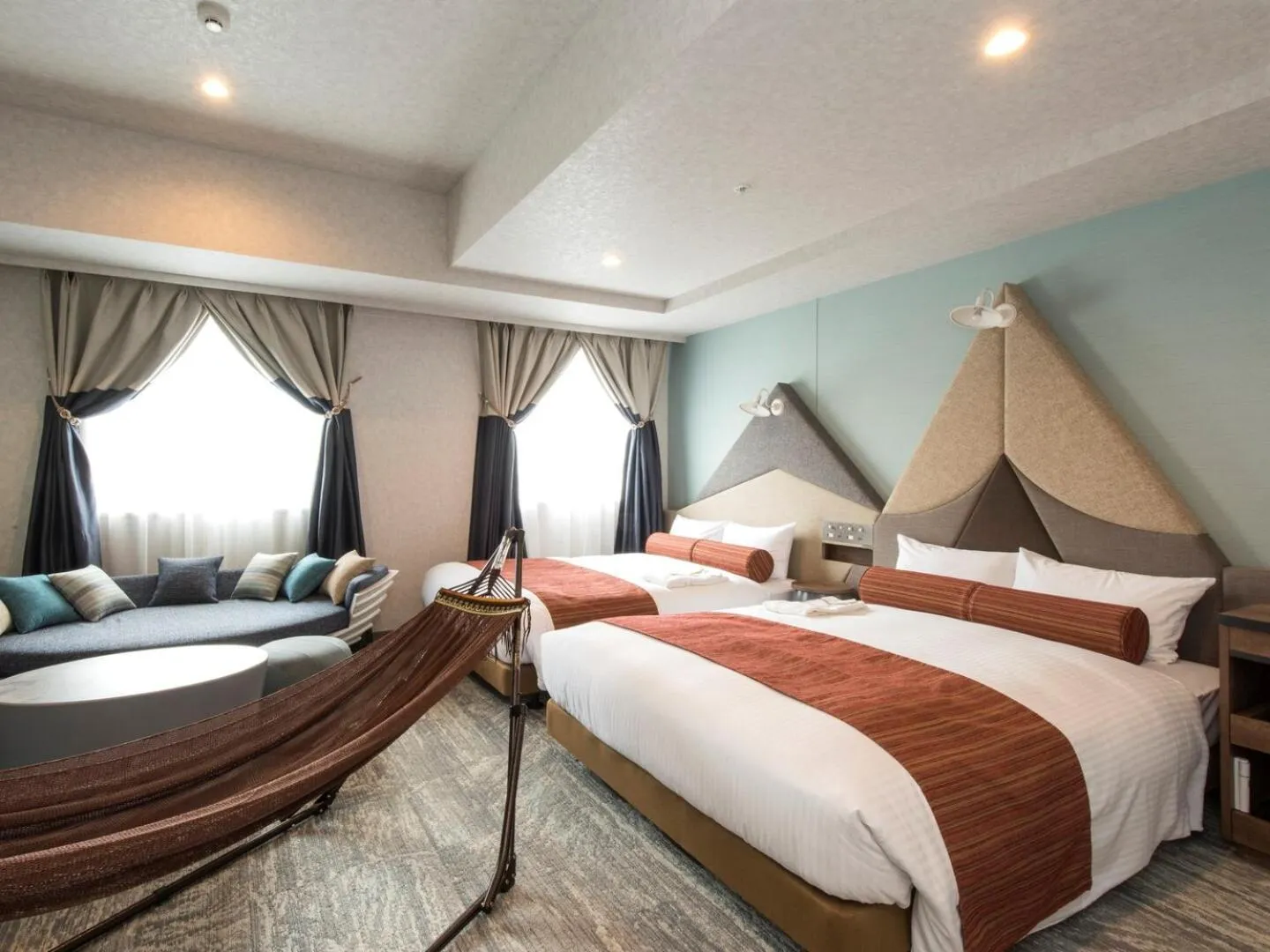 Photo of the whole room, Bed in Rembrandt Style Sapporo