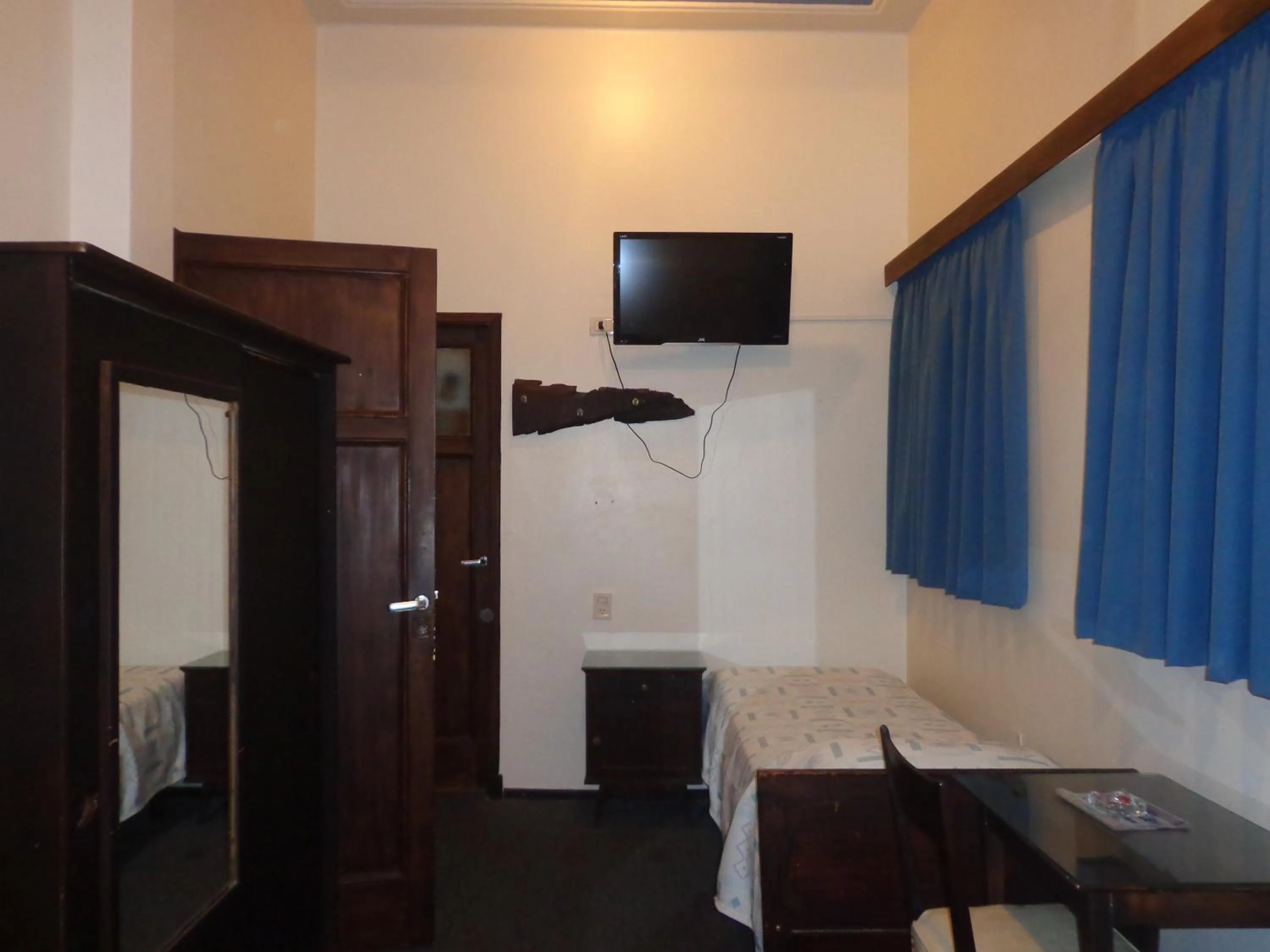 Photo of the whole room in Hotel Selby