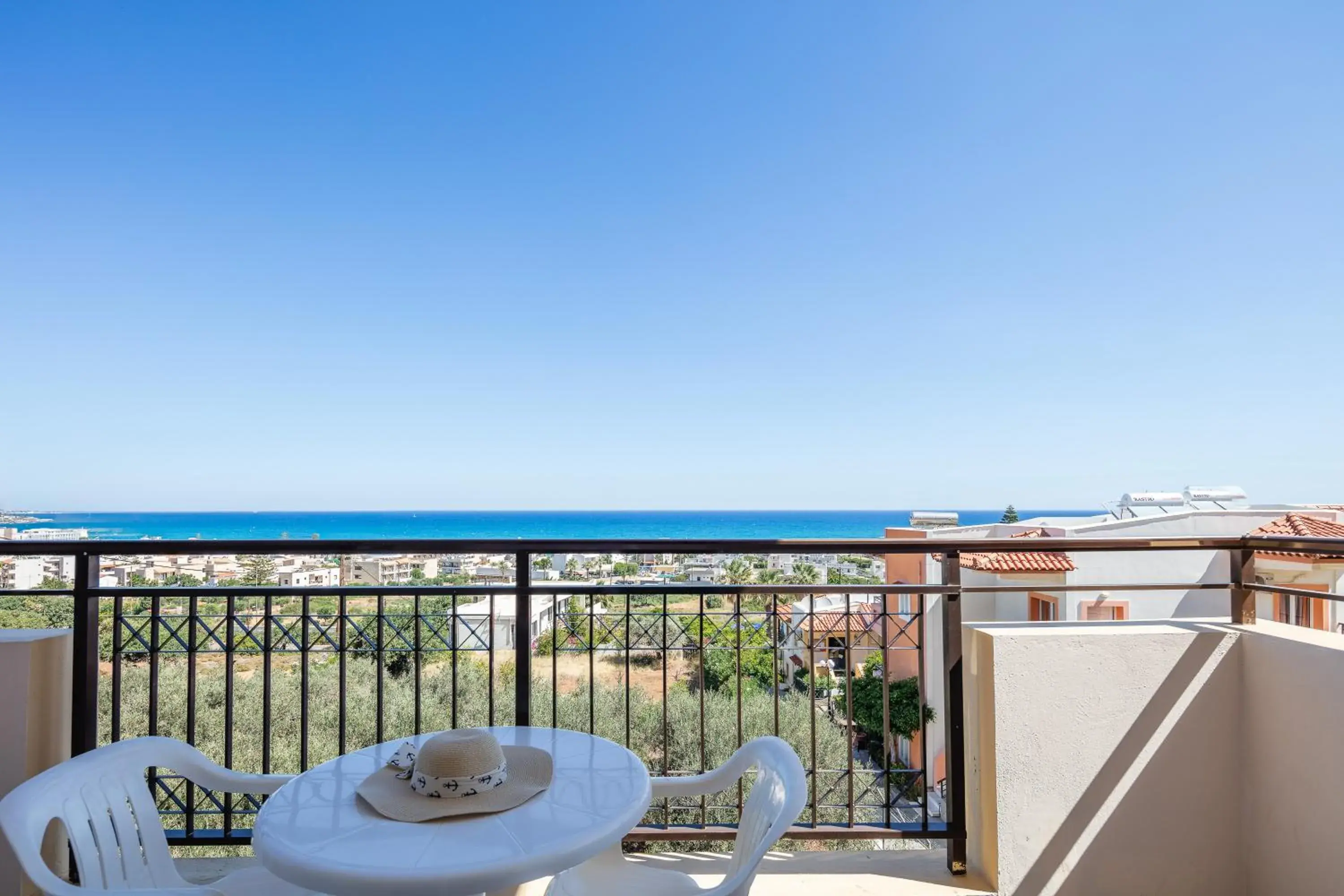 Triple Room with Sea View in Koni Village Hotel Triple Room with Sea View in Koni Village Hotel