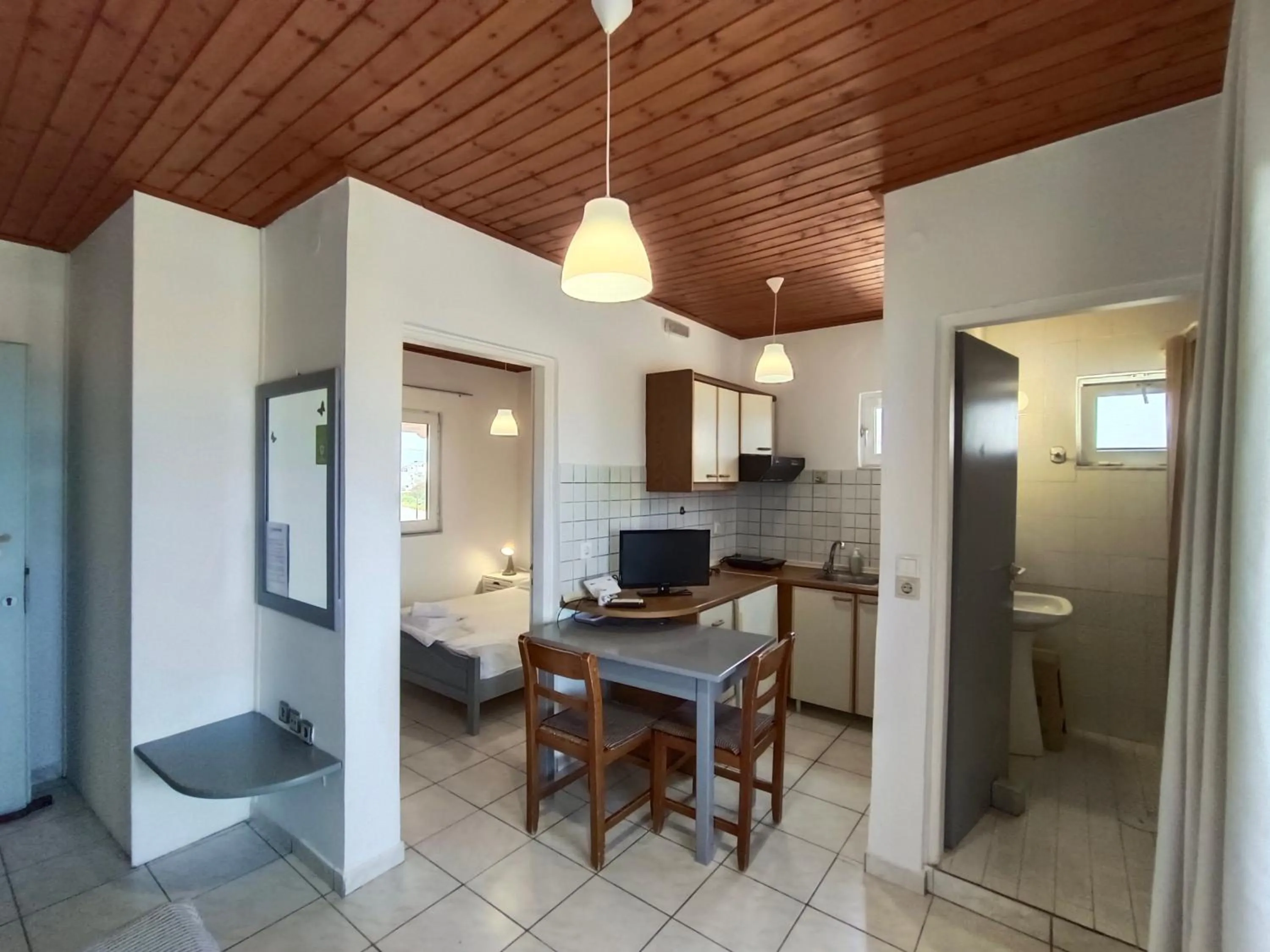 kitchen in Albatross Apartments