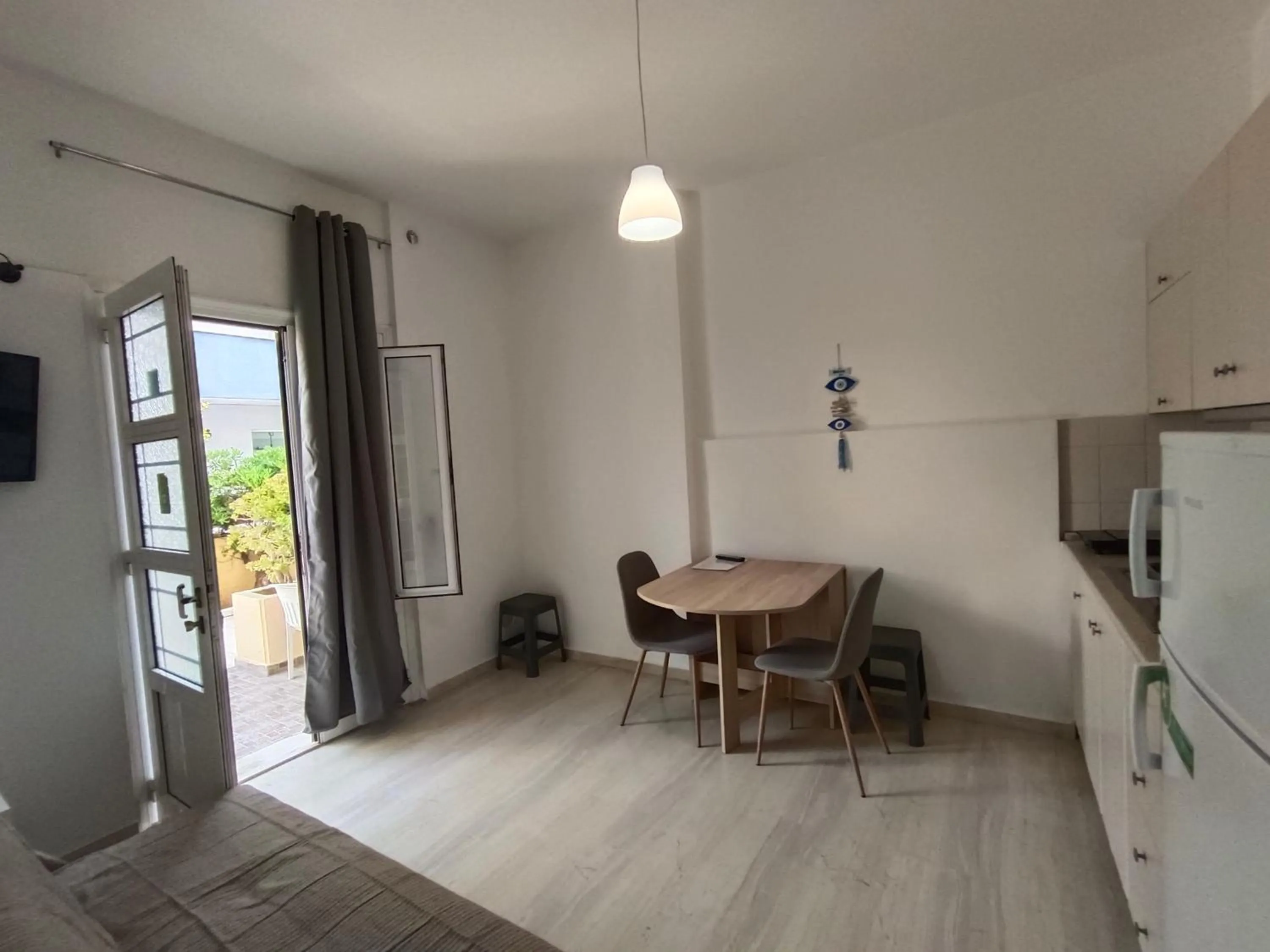 Living room in Albatross Apartments