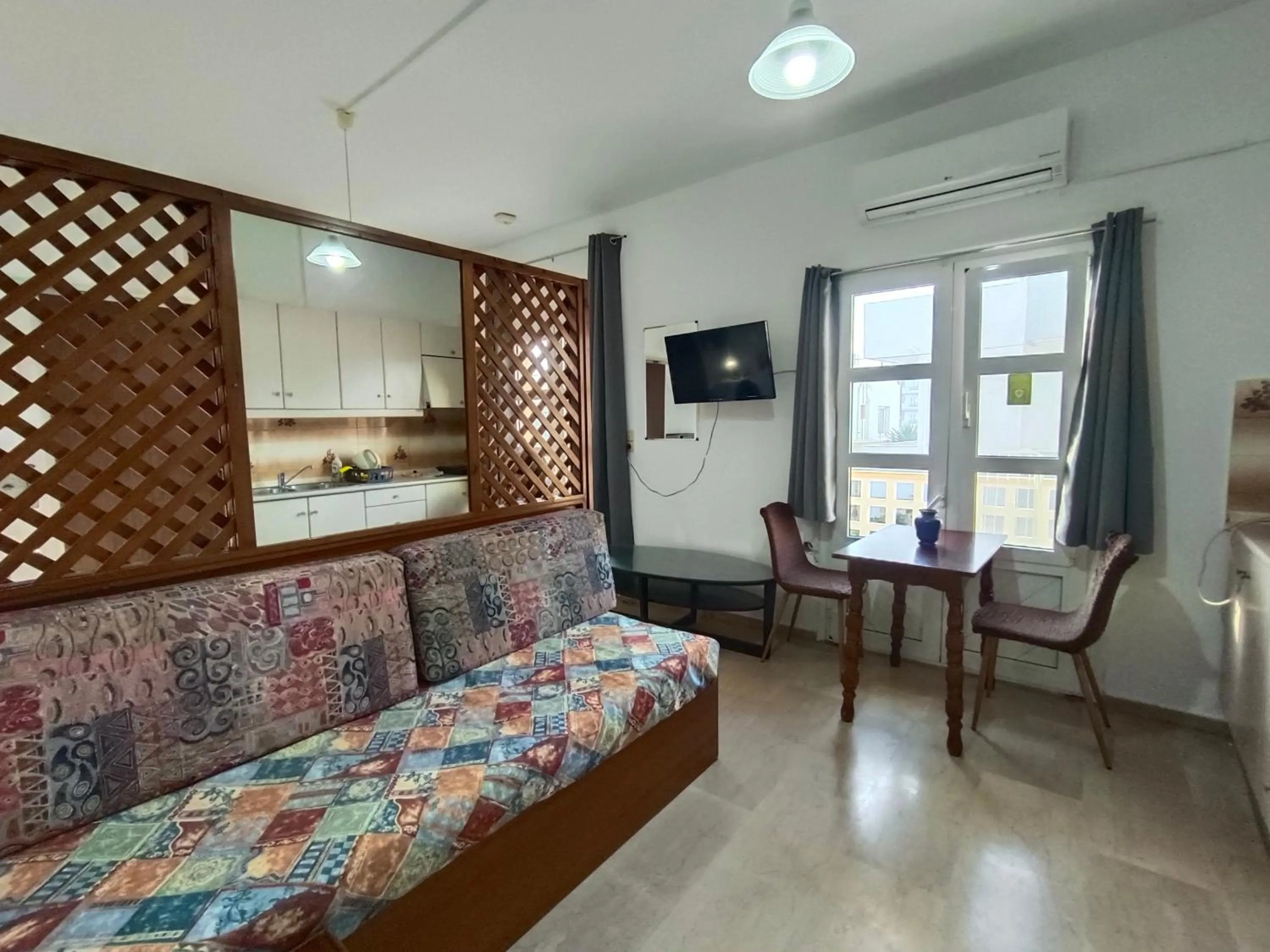 Living room in Albatross Apartments