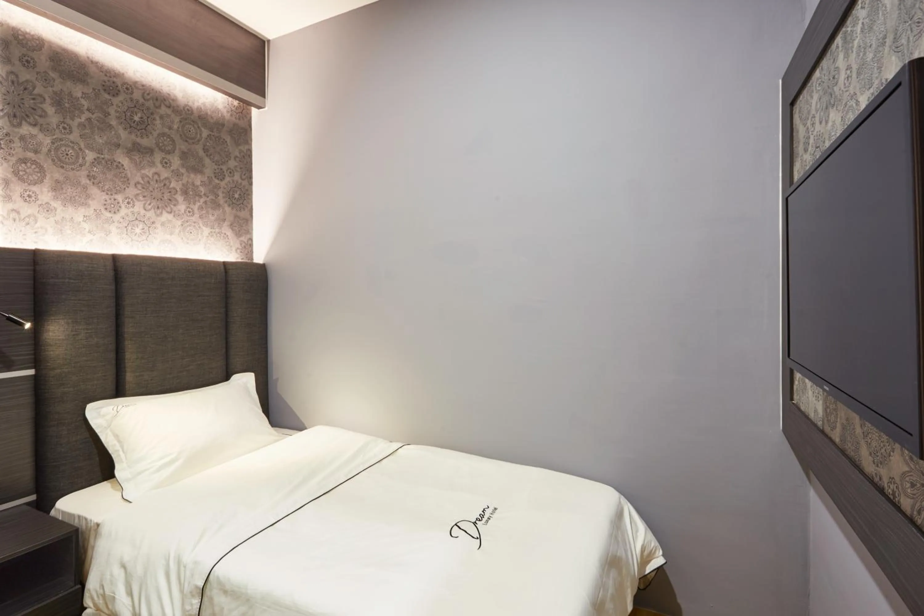 Single Room in DREAM LUXURY HOTEL