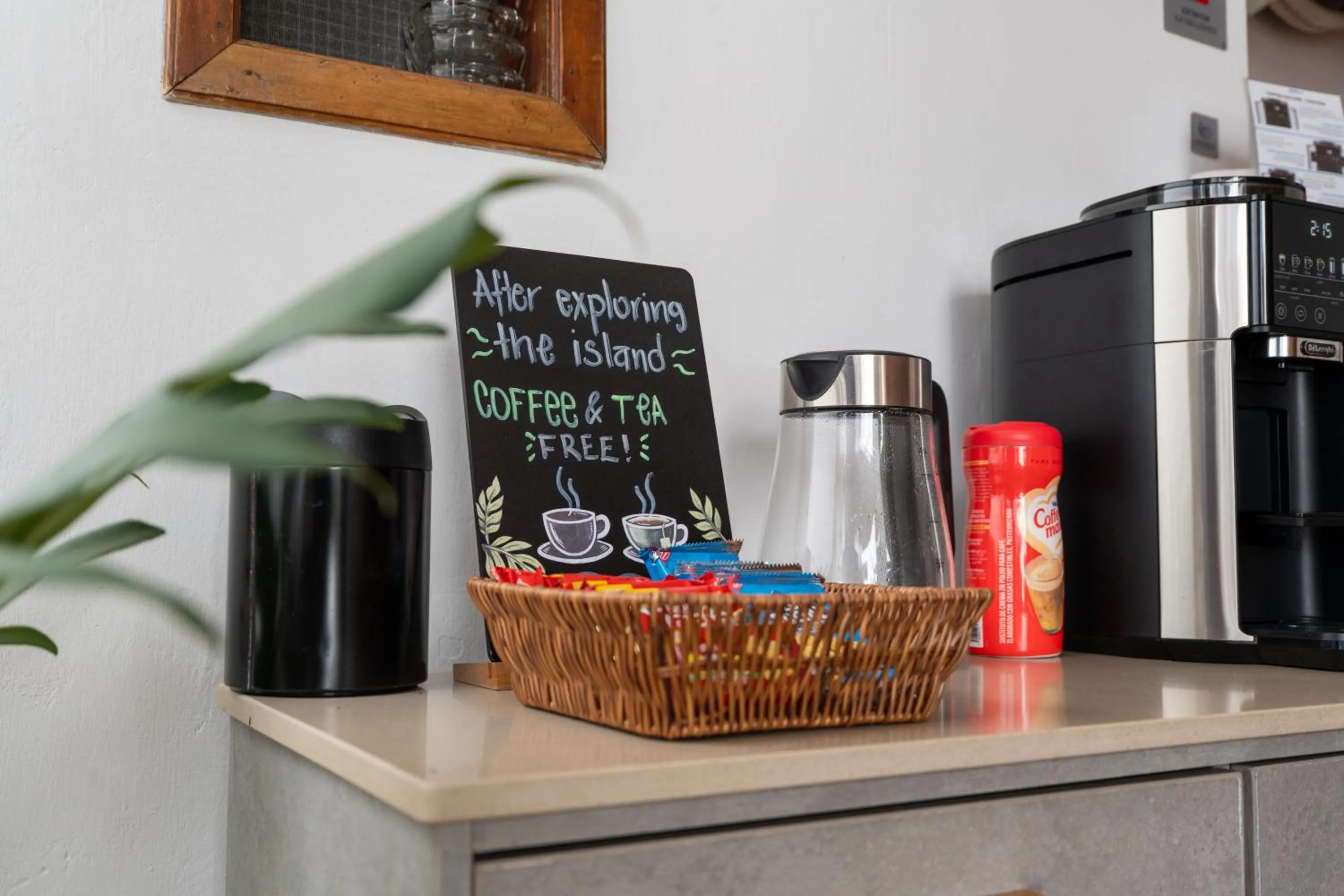Coffee/tea facilities in Hotel Santa Fe
