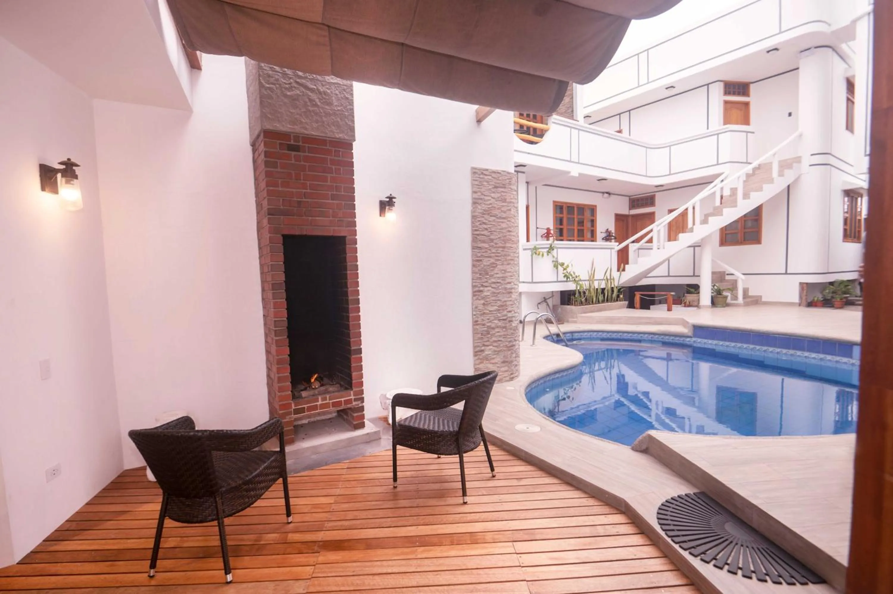 Swimming pool in Hotel Santa Fe