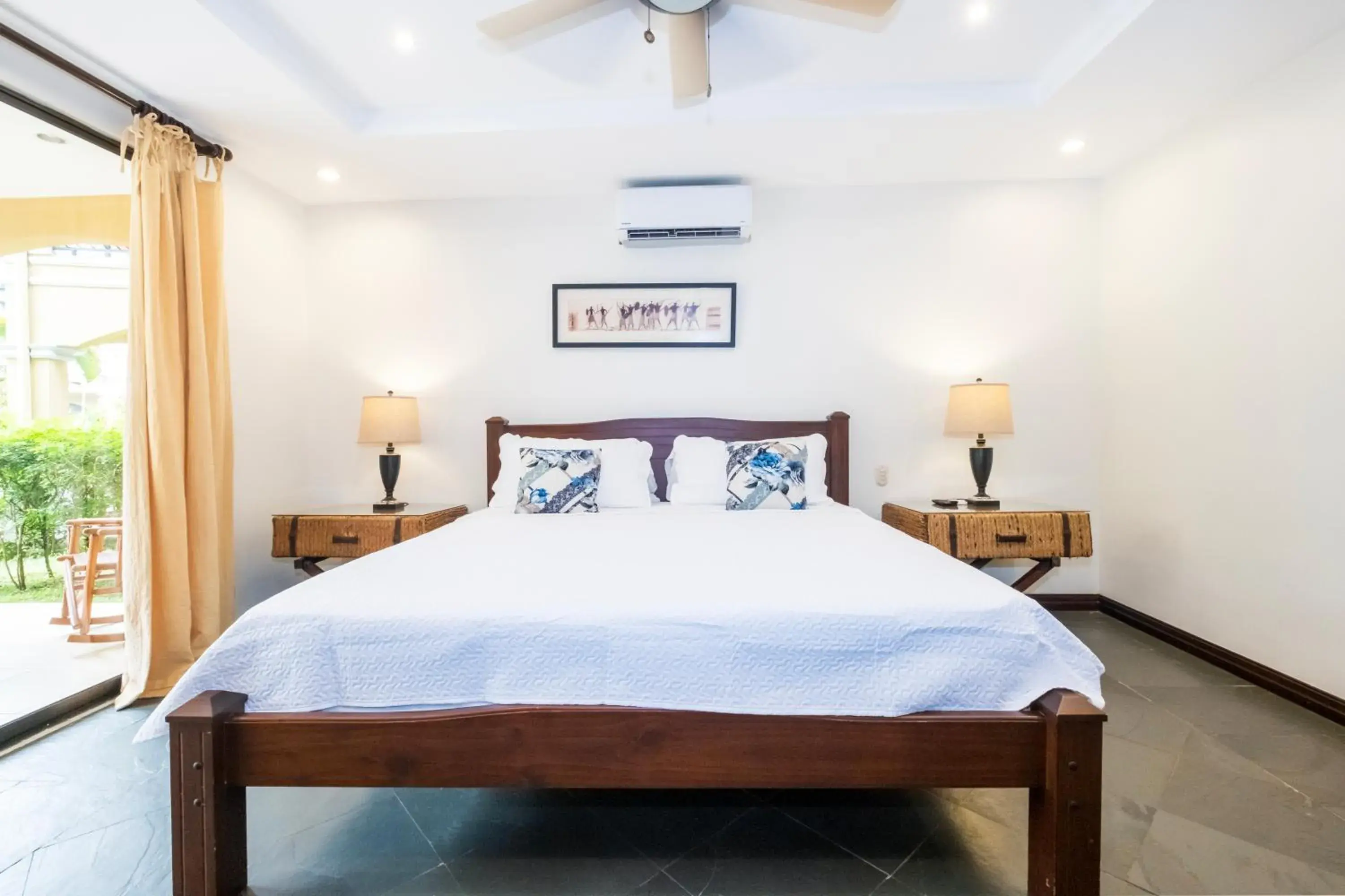 Apartment with Terrace in Monte Carlo Luxury Condominiums Apartment with Terrace in Monte Carlo Luxury Condominiums