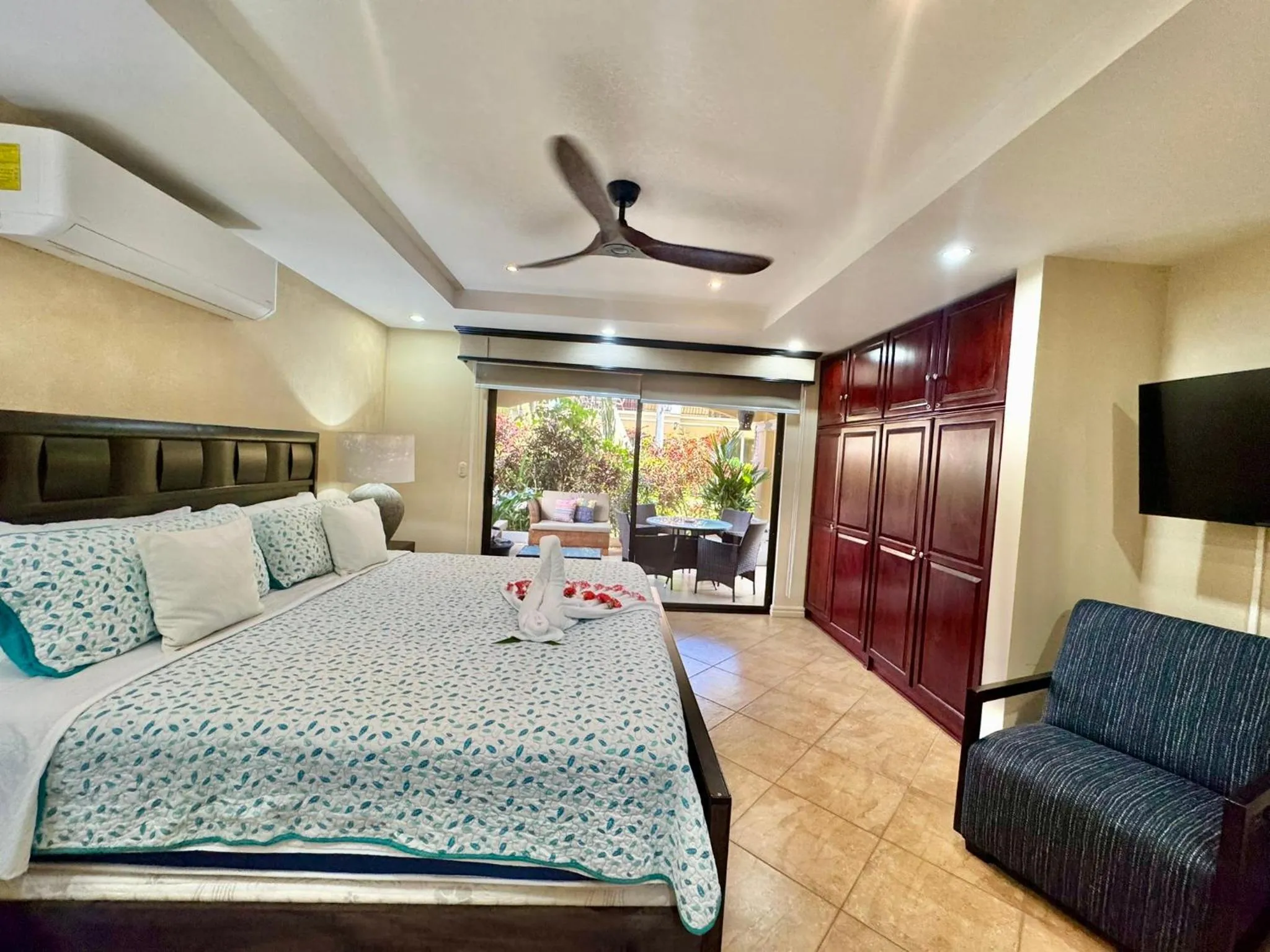 Bedroom, Bed in Monte Carlo Luxury Condominiums