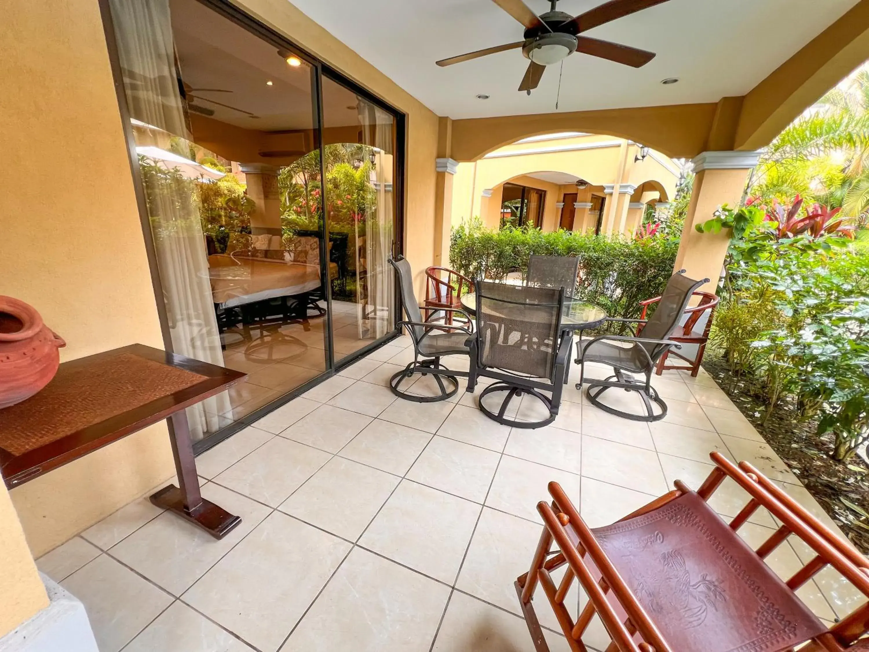 Two-Bedroom Apartment in Monte Carlo Luxury Condominiums Two-Bedroom Apartment in Monte Carlo Luxury Condominiums