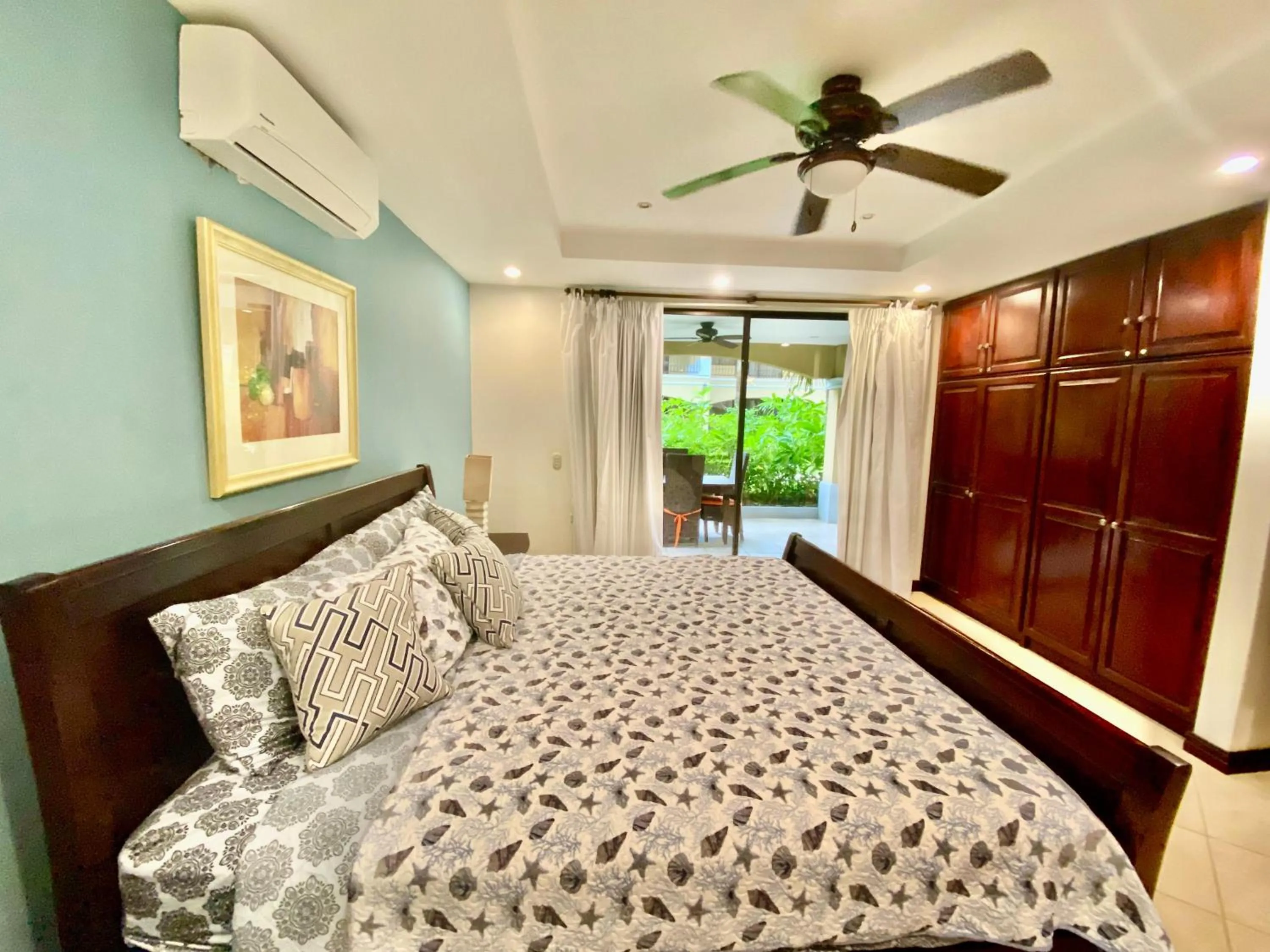 Bedroom, Bed in Monte Carlo Luxury Condominiums