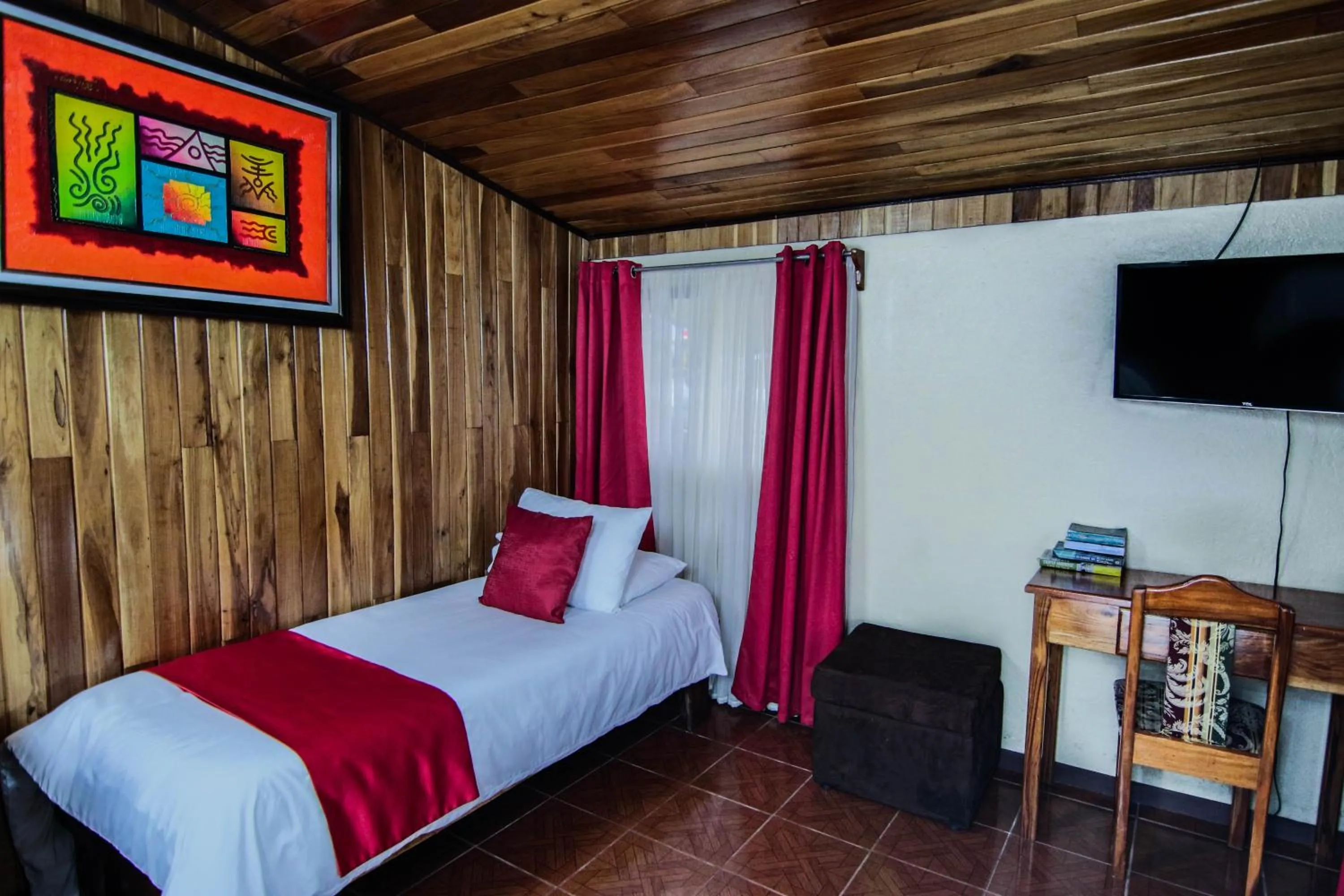 Bedroom, Bed in Mar Inn Costa Rica