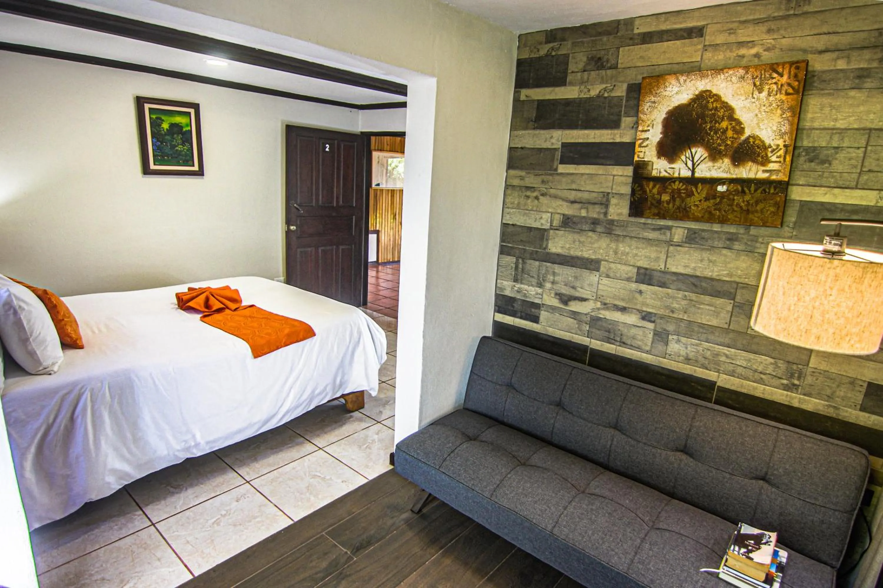 Photo of the whole room, Bed in Mar Inn Costa Rica