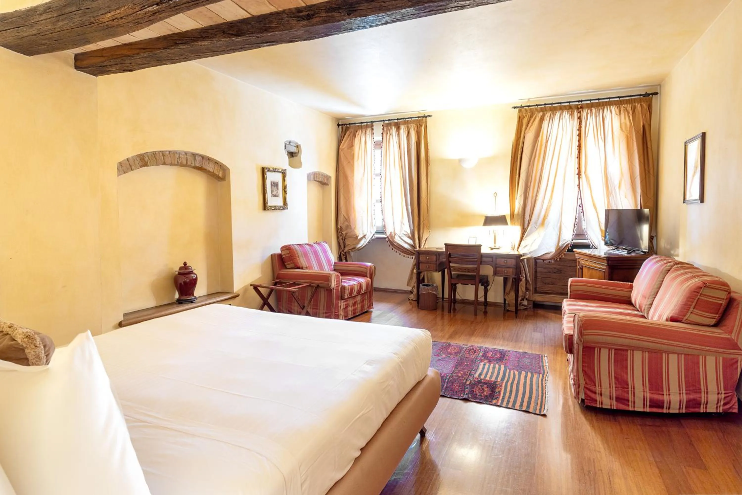 Bed in Hotel Casa Pavesi