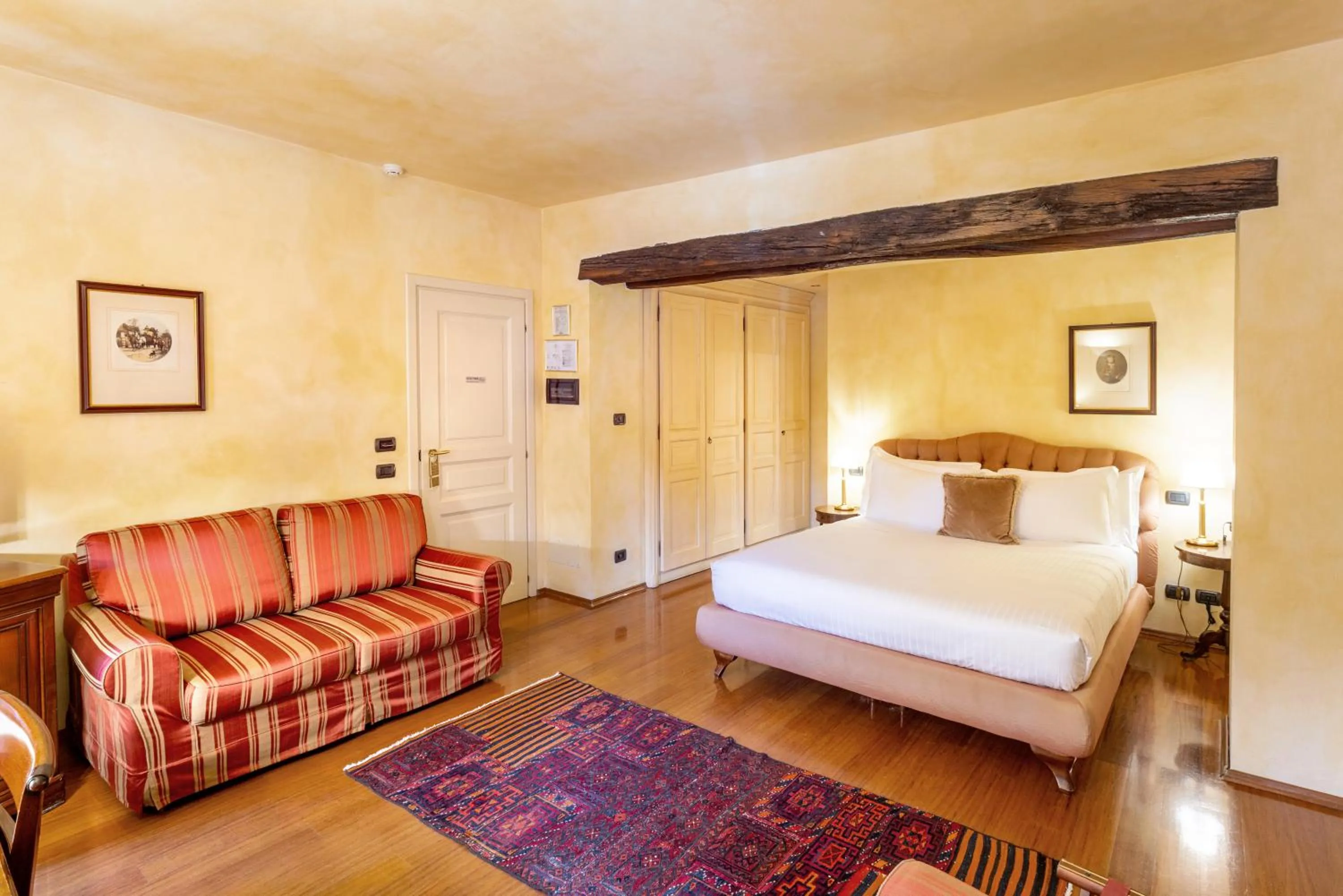 Bed in Hotel Casa Pavesi