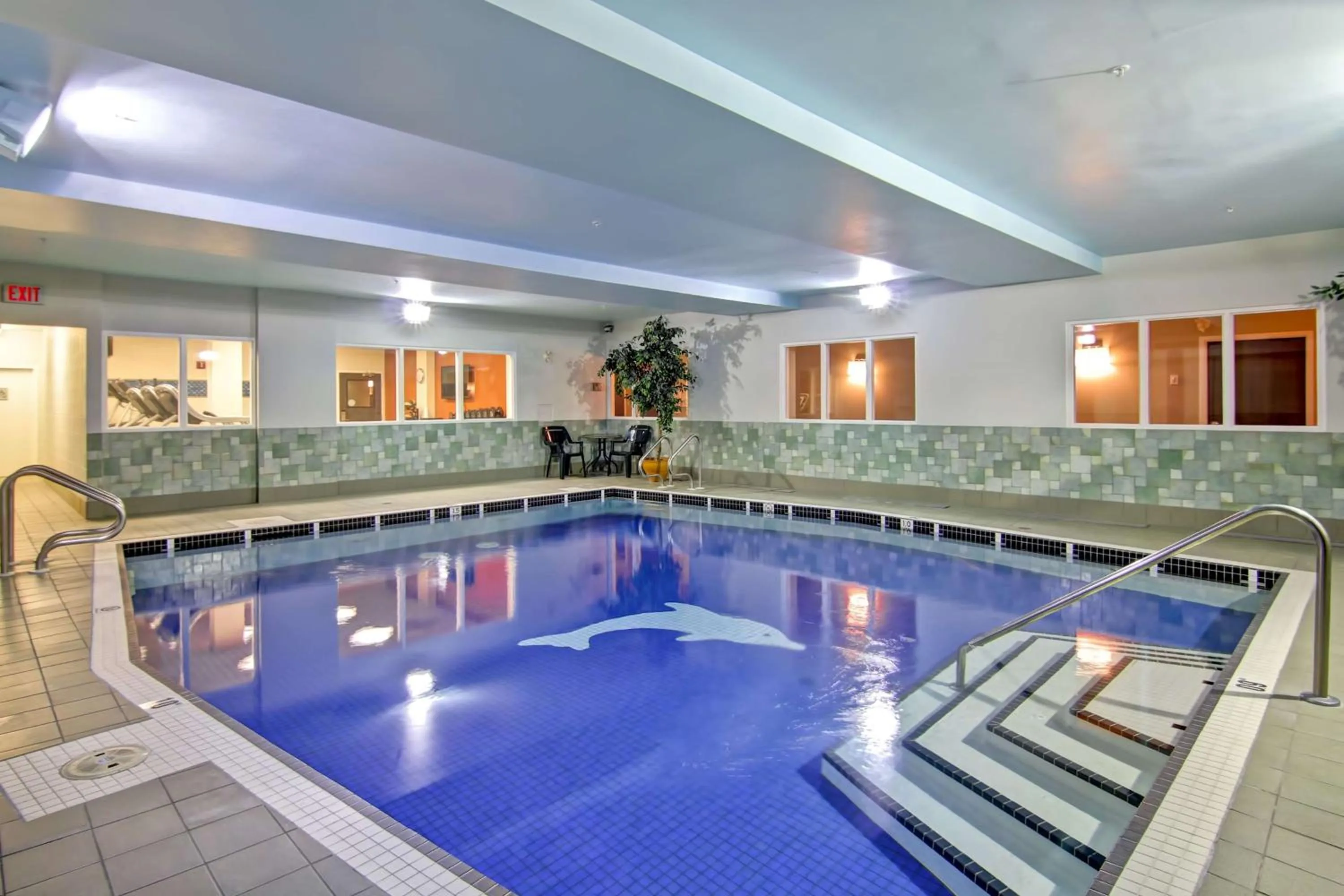 Pool view in Hampton Inn & Suites by Hilton Calgary-Airport