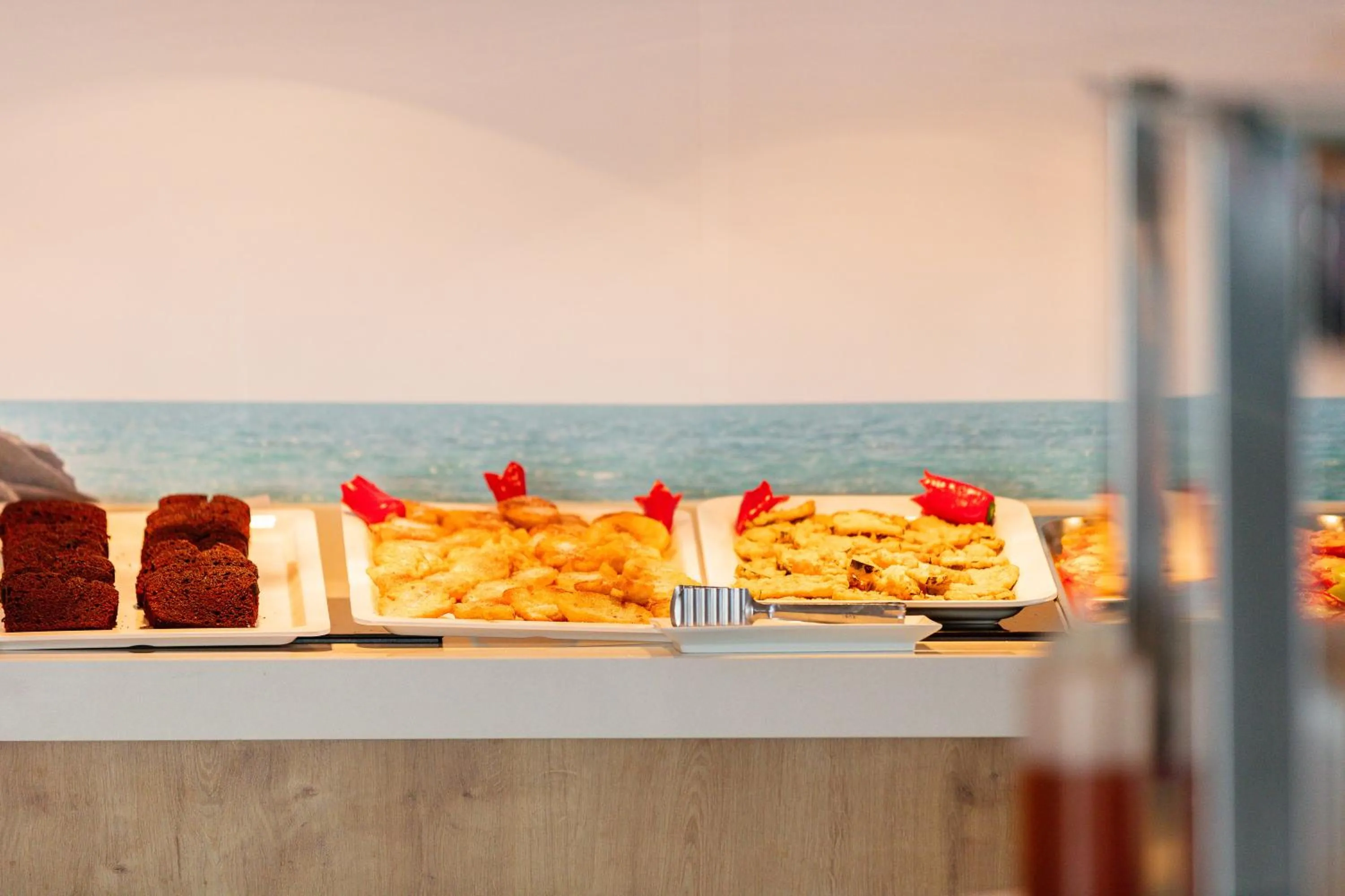 Breakfast in Golden Bay Boutique Hotel & Bungalows