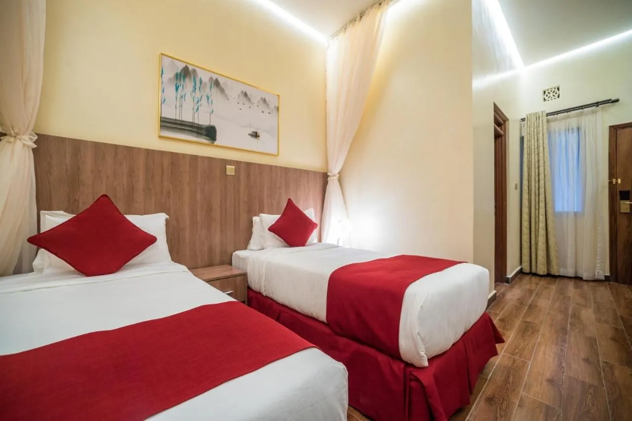 Photo of the whole room, Bed in Verona Hotel and Conference Center