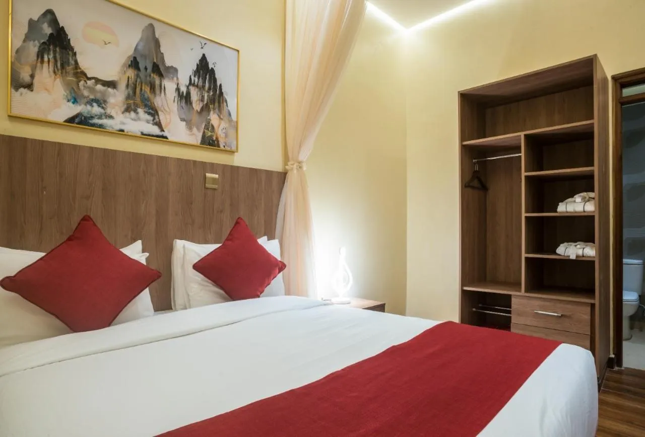 Bed in Verona Hotel and Conference Center